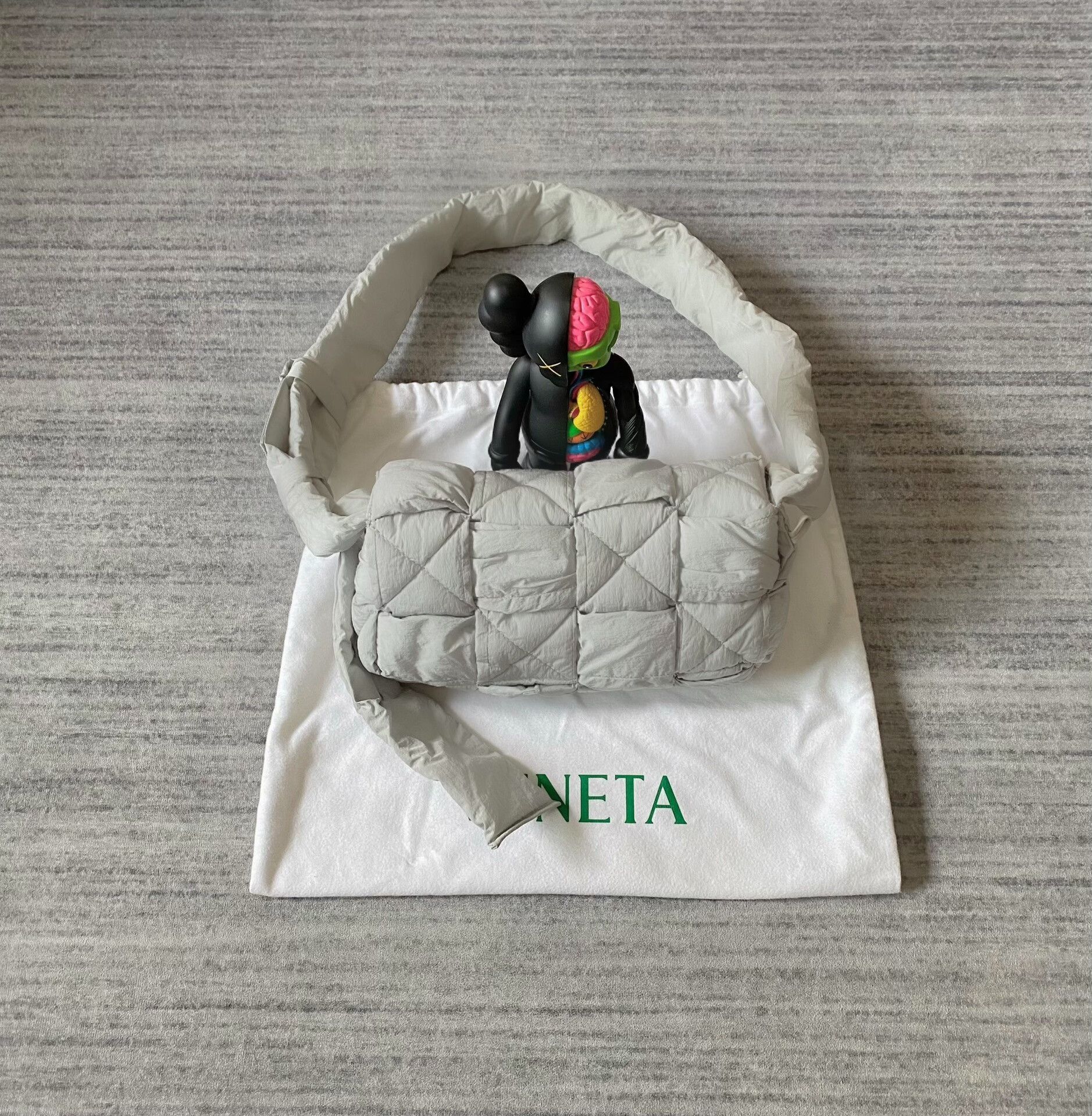 Bottega Veneta Bottega Veneta Quilted Cloud Shoulder Bag Size ONE SIZE - 2 Thumbnail