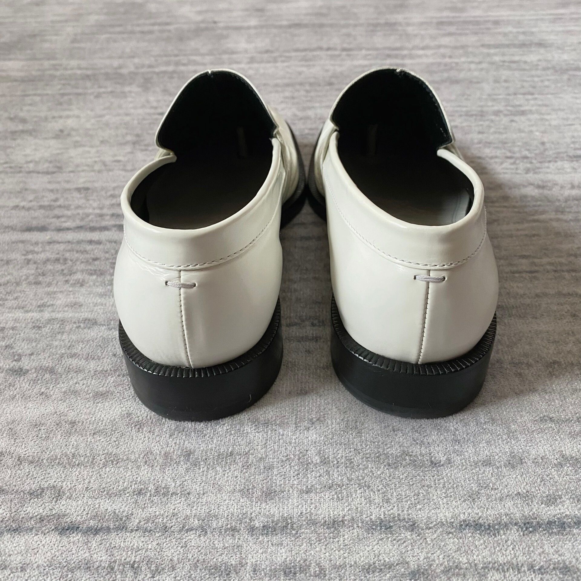 Maison Margiela maison margiela tabi leather loafers Size US 6 / EU 39 - 5 Thumbnail