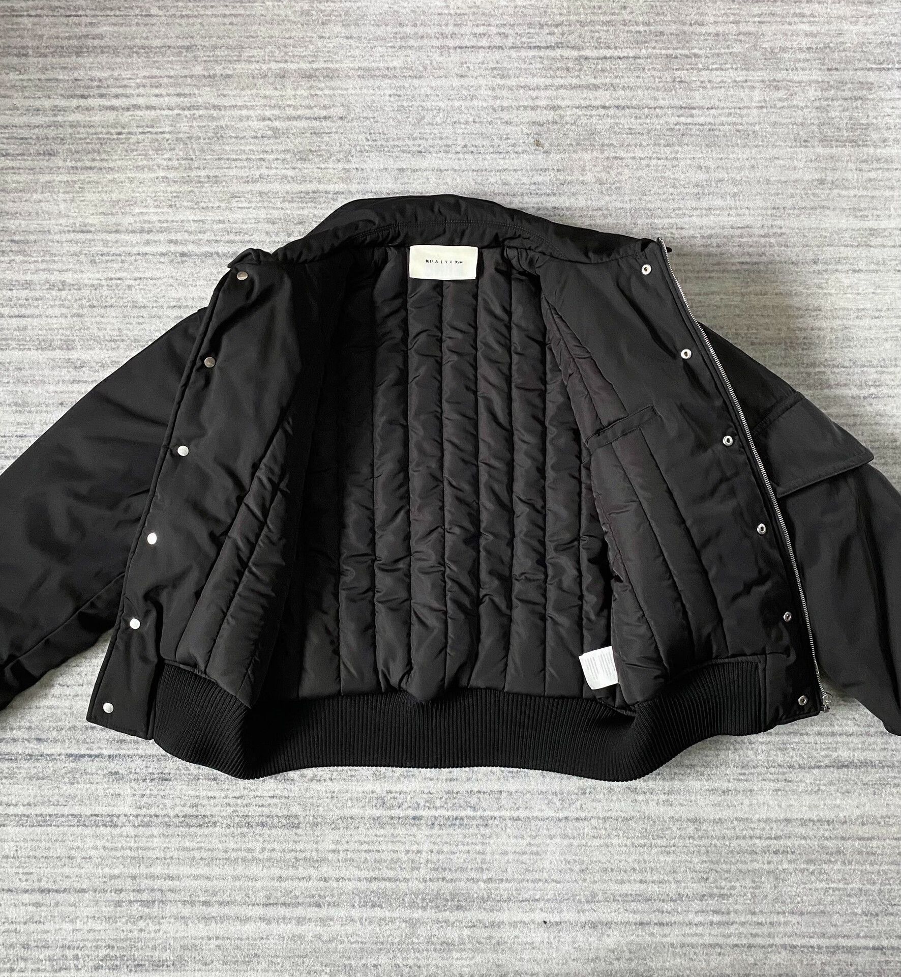 1017 ALYX 9SM black bomber jacket with hidden pockets Size US M / EU 48-50 / 2 - 2 Thumbnail