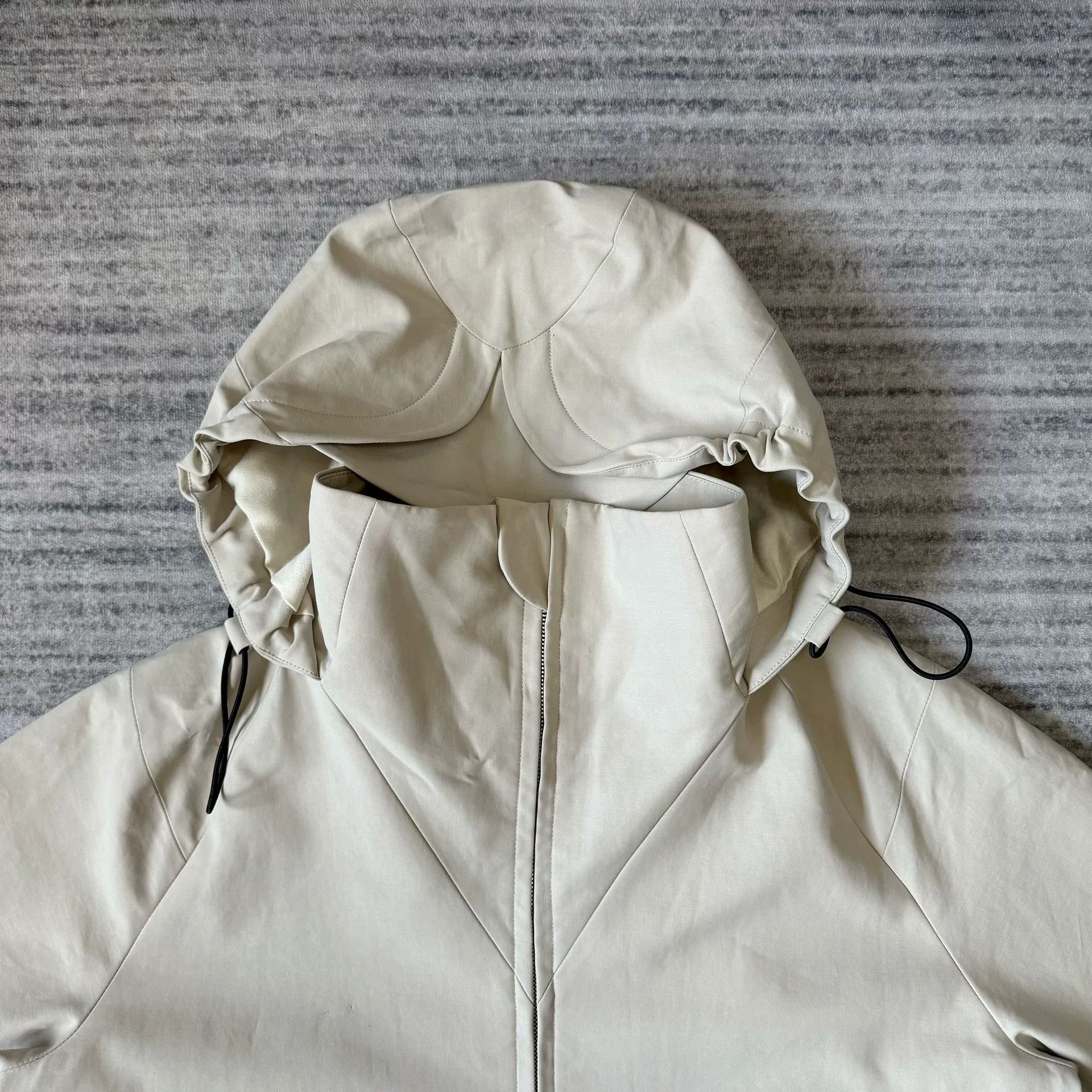 pet-tree-kor Pet Tree Kor Windbreaker Jacket in Beige Size US L / EU 52-54 / 3 - 3 Thumbnail