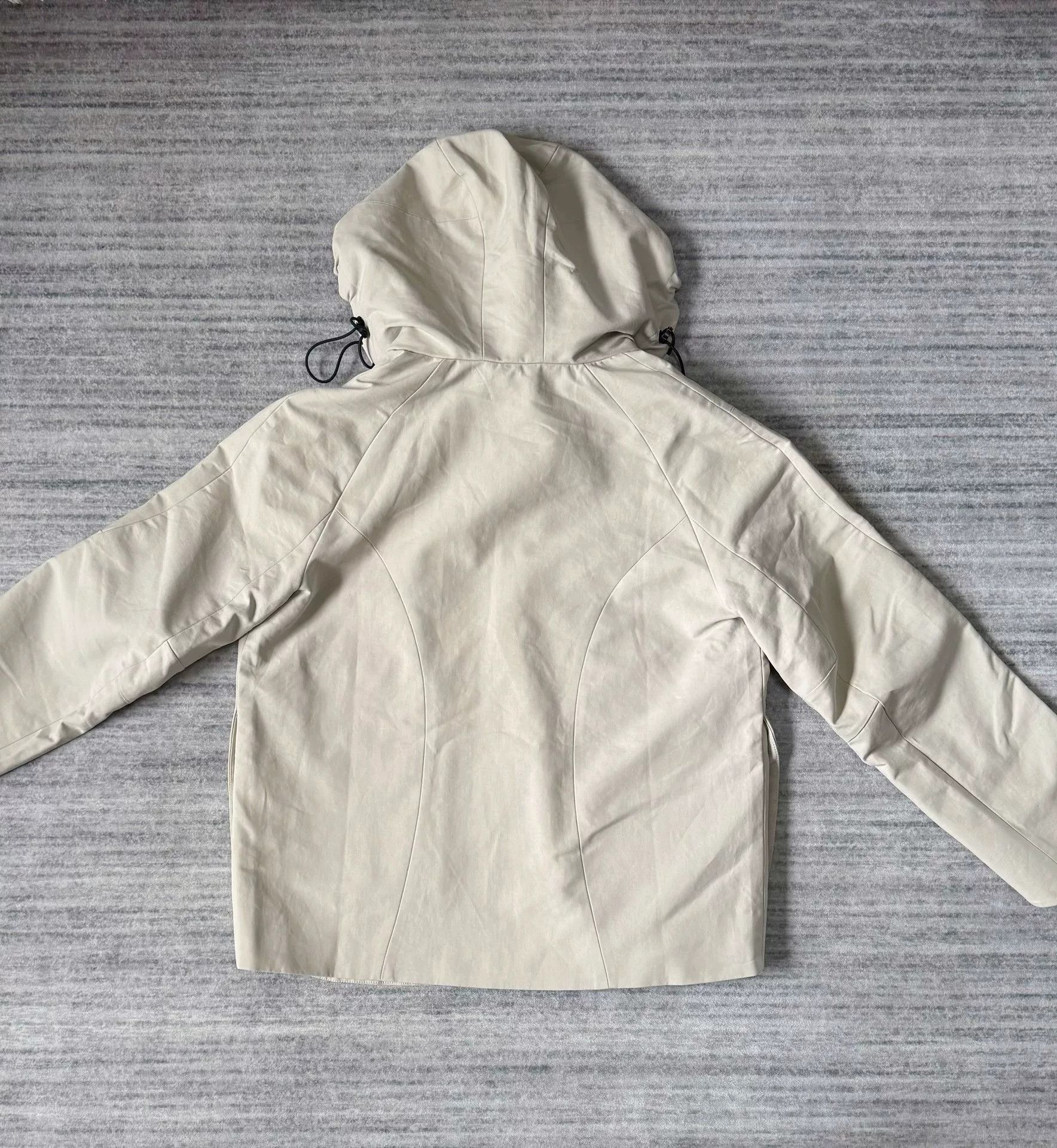 pet-tree-kor Pet Tree Kor Windbreaker Jacket in Beige Size US L / EU 52-54 / 3 - 2 Thumbnail