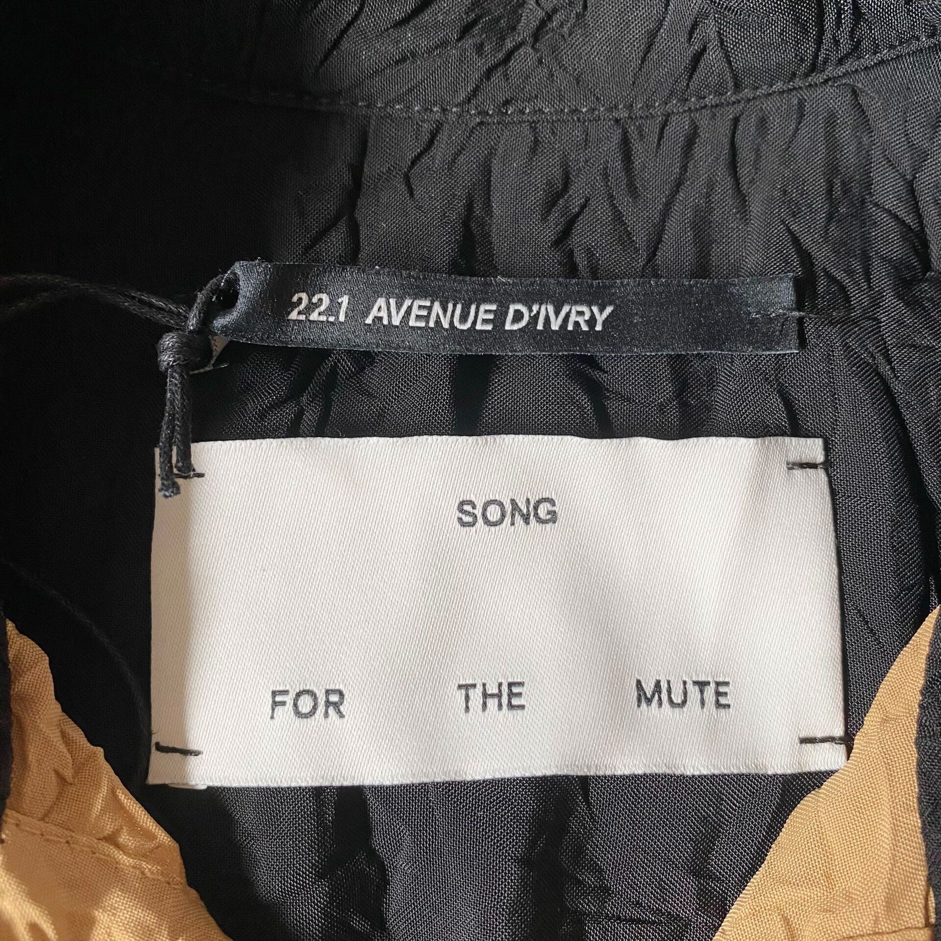 Song For The Mute black and yellow short sleeve Hawaiian shirt Size US M / EU 48-50 / 2 - 5 Thumbnail