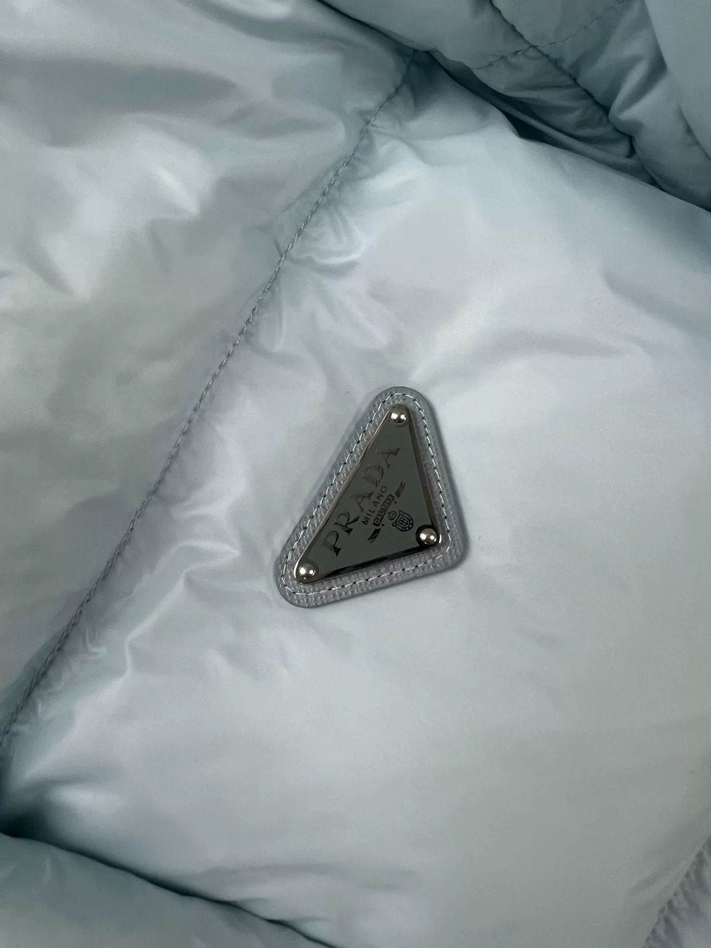 Prada prada triangle logo puffer jacket baby blue Size S / US 4 / IT 40 - 3 Thumbnail