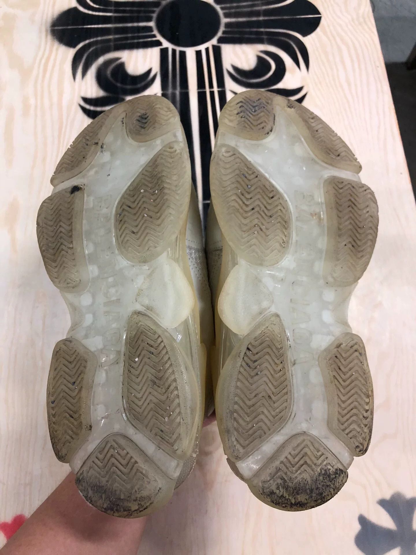 Balenciaga balenciaga triple s allover logo sneaker Size US 5 / EU 37 - 3 Thumbnail