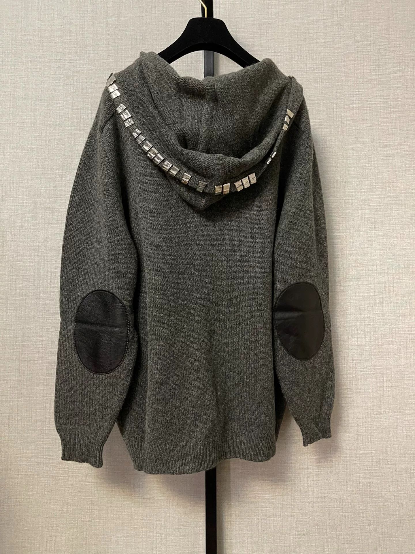 Saint Laurent Paris oversized gray cardigan with metal details Size US M / EU 48-50 / 2 - 2 Thumbnail