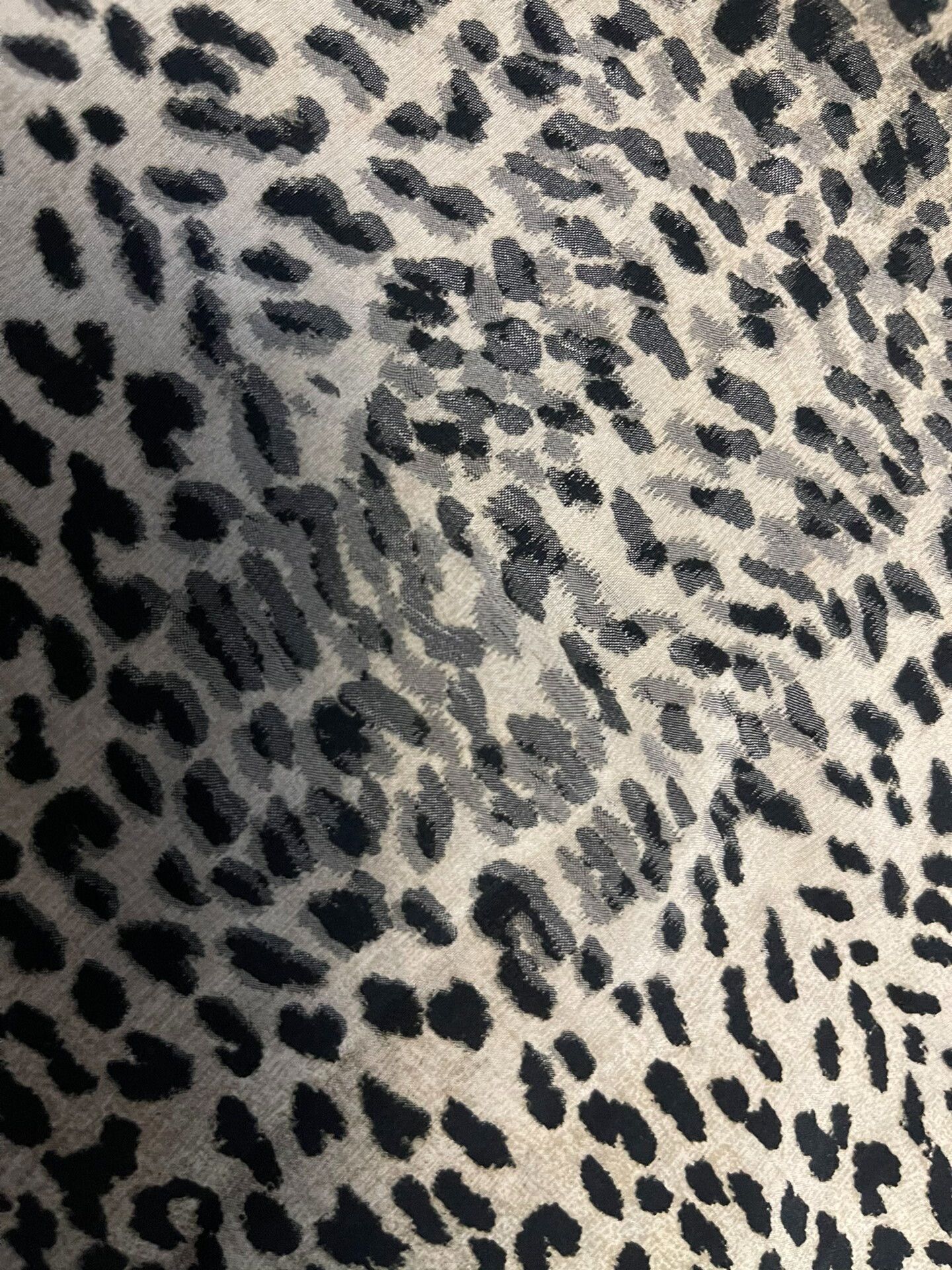 Saint Laurent Paris oversized leopard print silk shirt Size L / US 10 / IT 46 - 4 Thumbnail