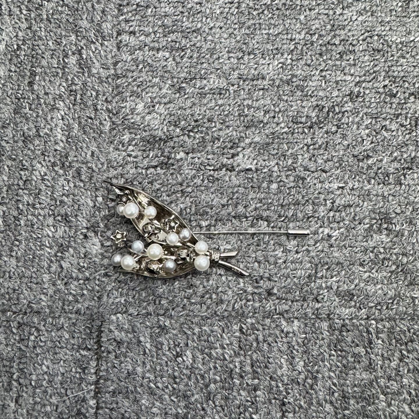 Dior Dior Lily Flower Brooch Size ONE SIZE - 2 Thumbnail