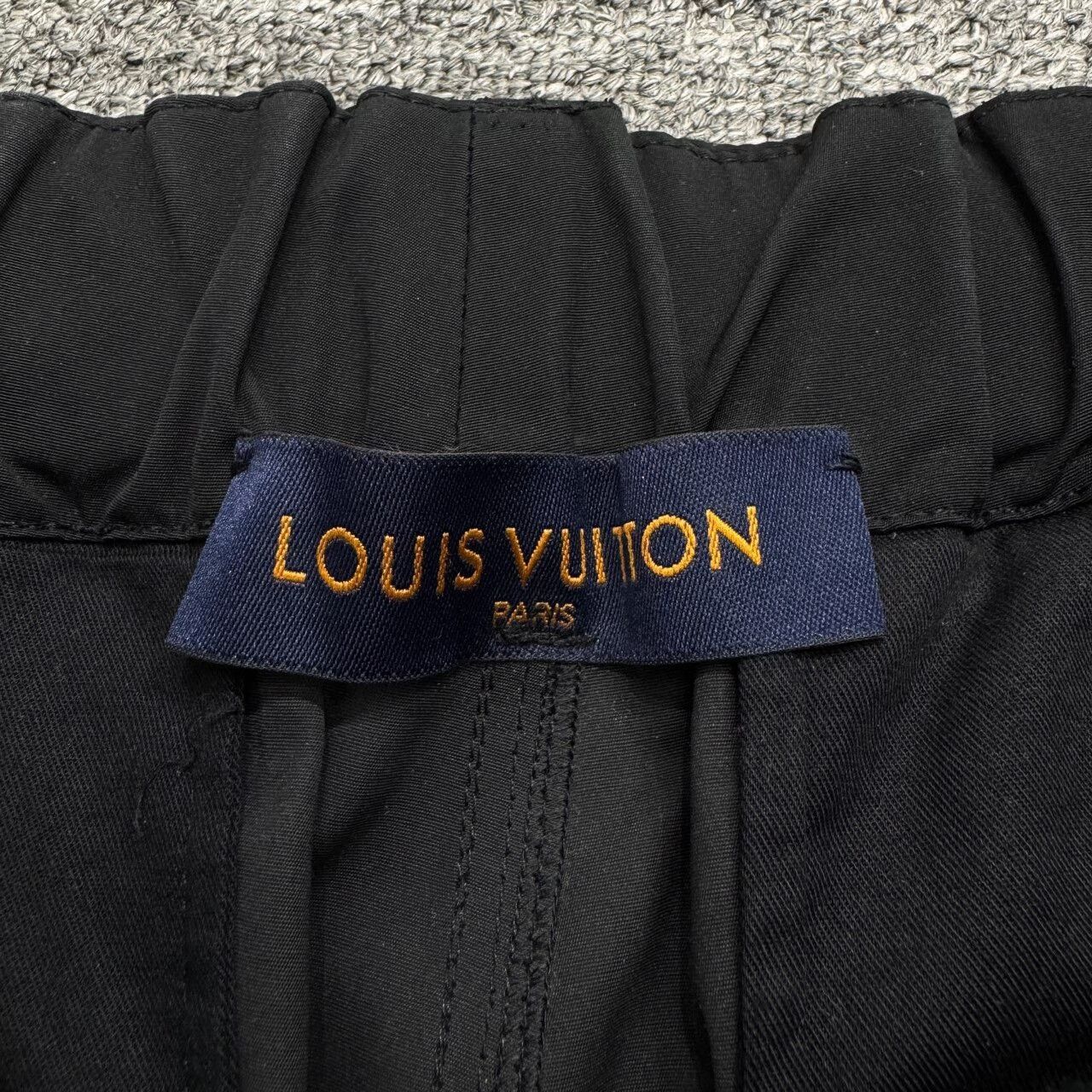 Louis Vuitton louis vuitton black cargo work pants Size US 42 / EU 58 - 3 Thumbnail
