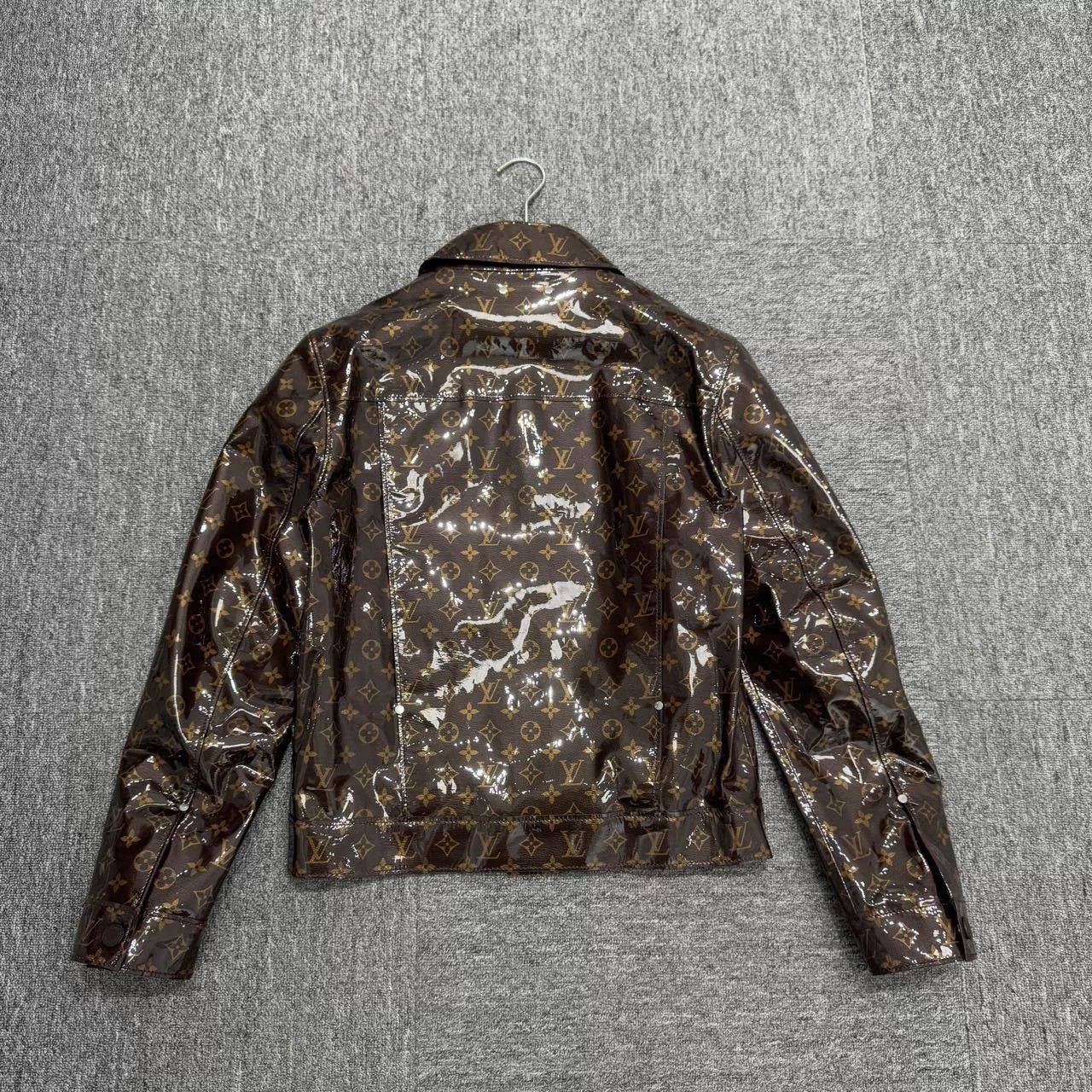 Louis Vuitton louis vuitton monogram jelly leather jacket Size US M / EU 48-50 / 2 - 2 Thumbnail