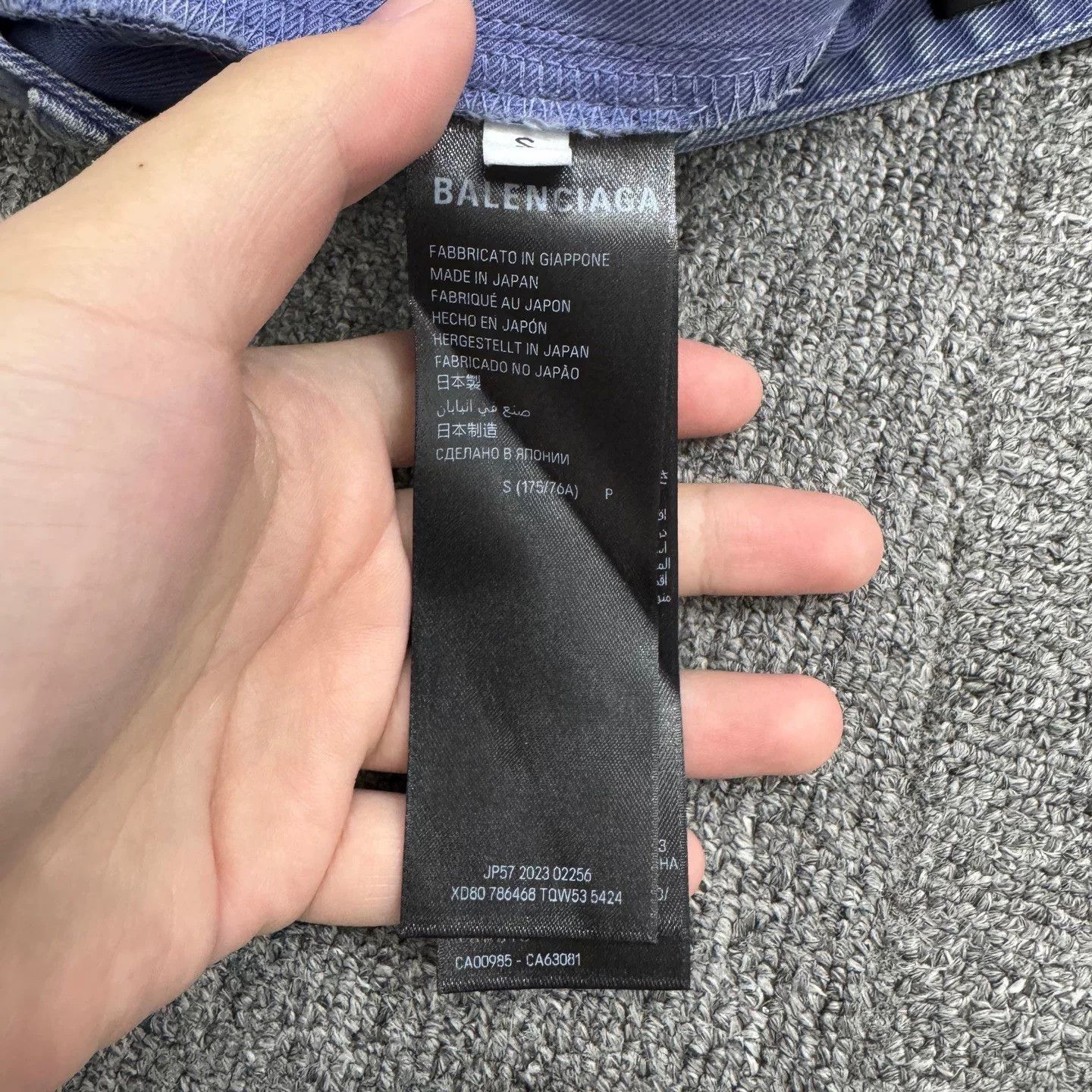 Balenciaga Balenciaga Graffiti Distressed Denim Pants Size US 27 - 5 Thumbnail