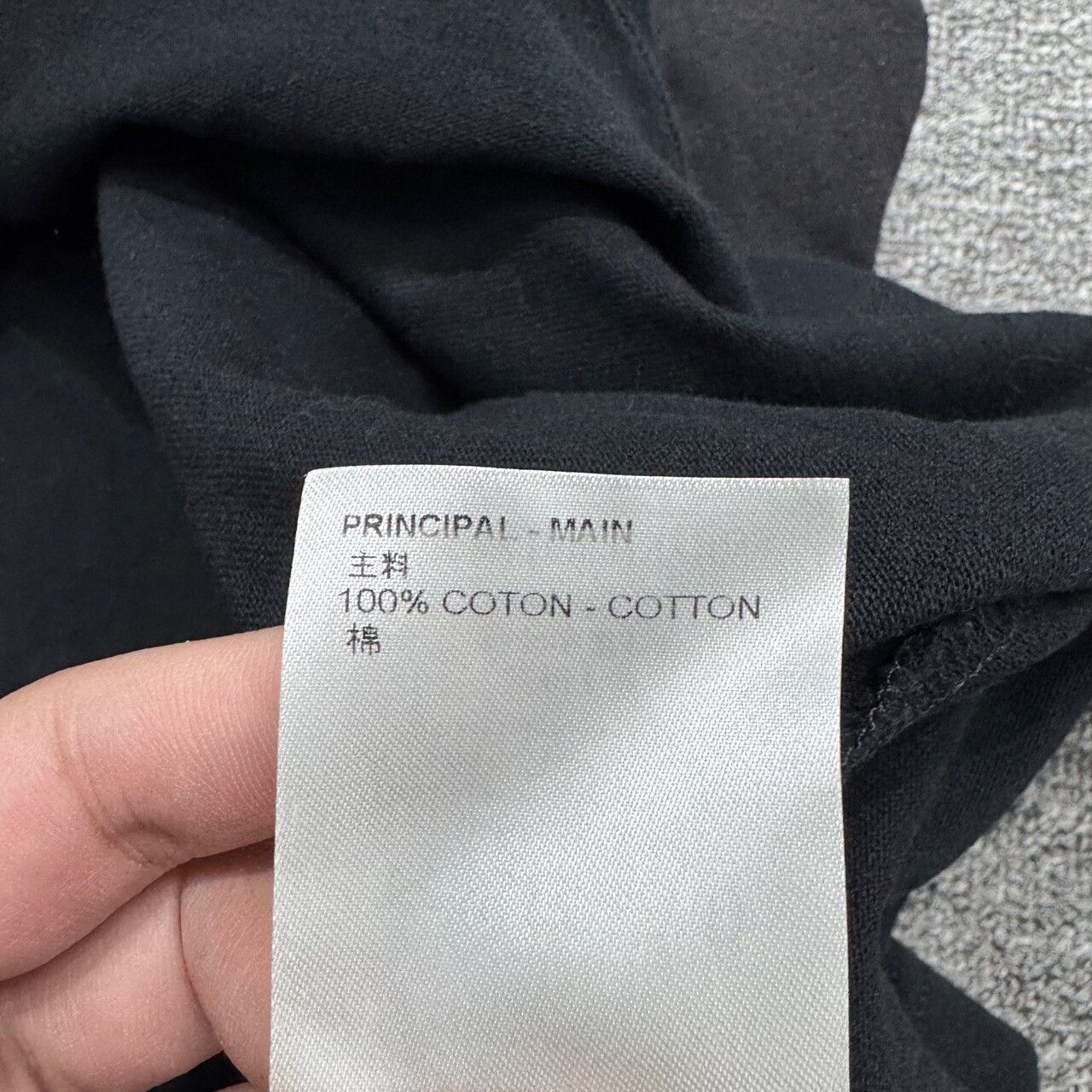 Louis Vuitton louis vuitton short sleeve pocket t-shirt Size US L / EU 52-54 / 3 - 5 Thumbnail