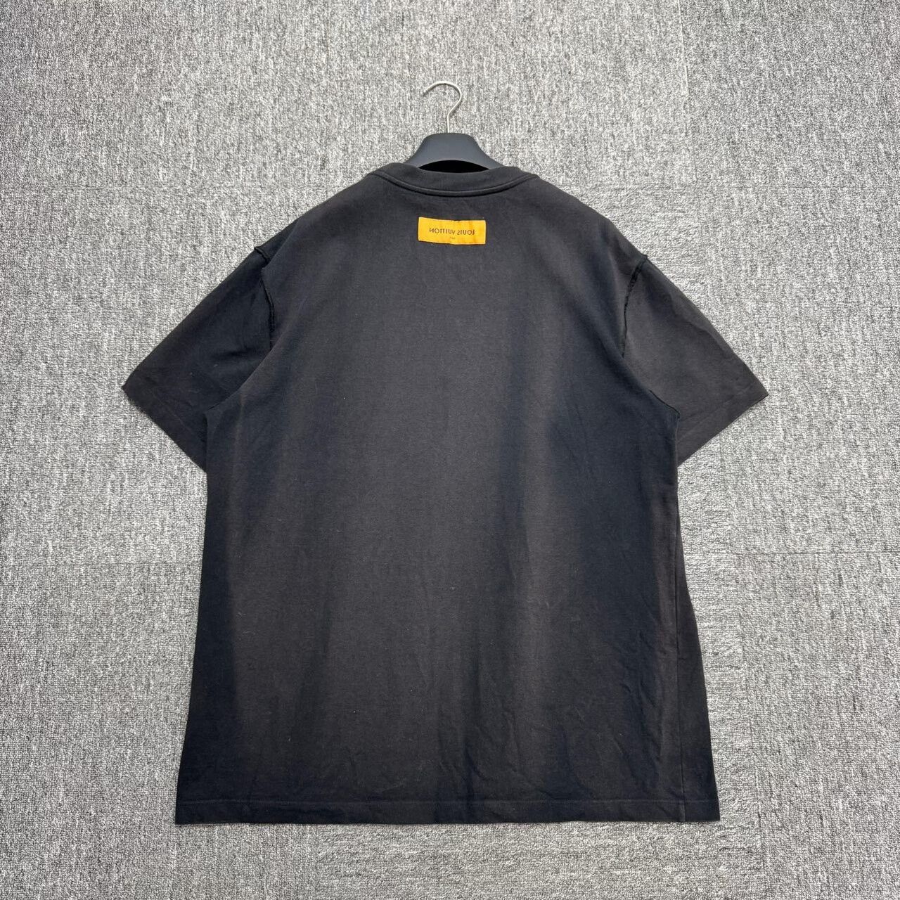 Louis Vuitton louis vuitton short sleeve pocket t-shirt Size US L / EU 52-54 / 3 - 2 Thumbnail