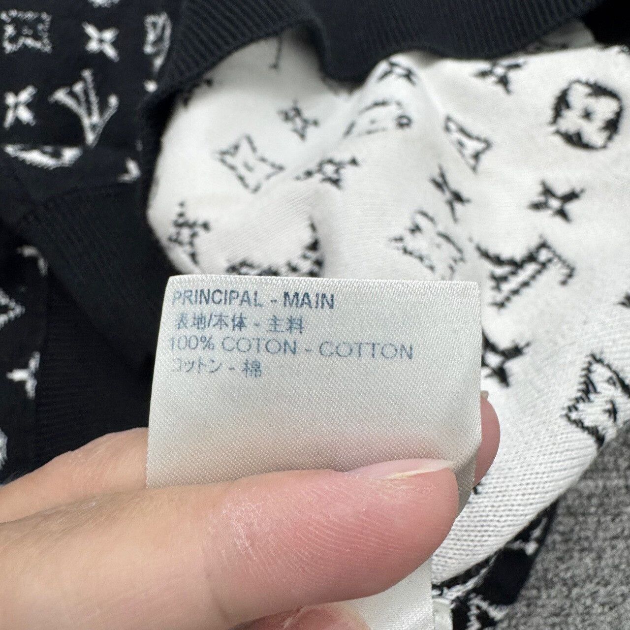 Louis Vuitton louis vuitton gradient logo sweatshirt Size US M / EU 48-50 / 2 - 5 Thumbnail