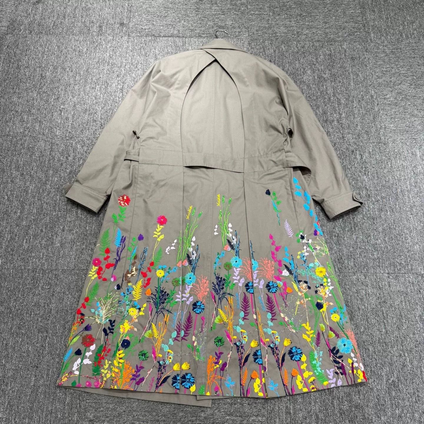 Louis Vuitton louis vuitton floral embroidered coat Size XL / US 12-14 / IT 48-50 - 2 Thumbnail