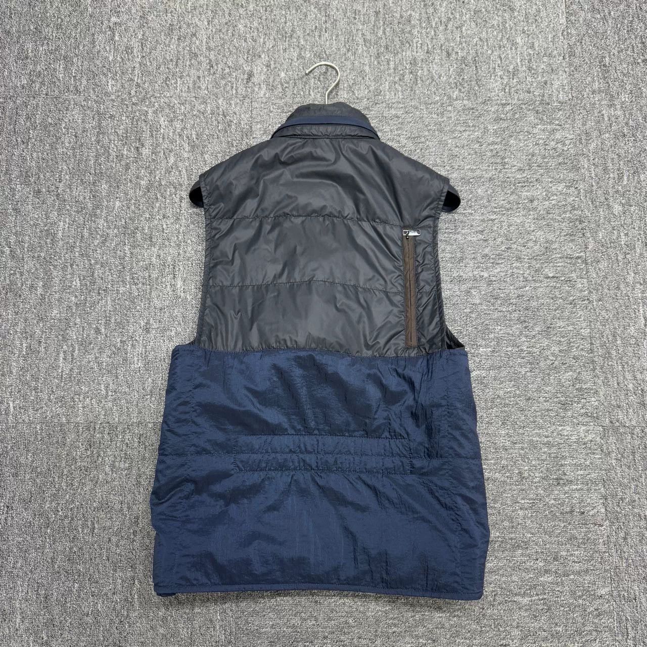 Balenciaga balenciaga color-blocked sleeveless vest Size US M / EU 48-50 / 2 - 2 Thumbnail