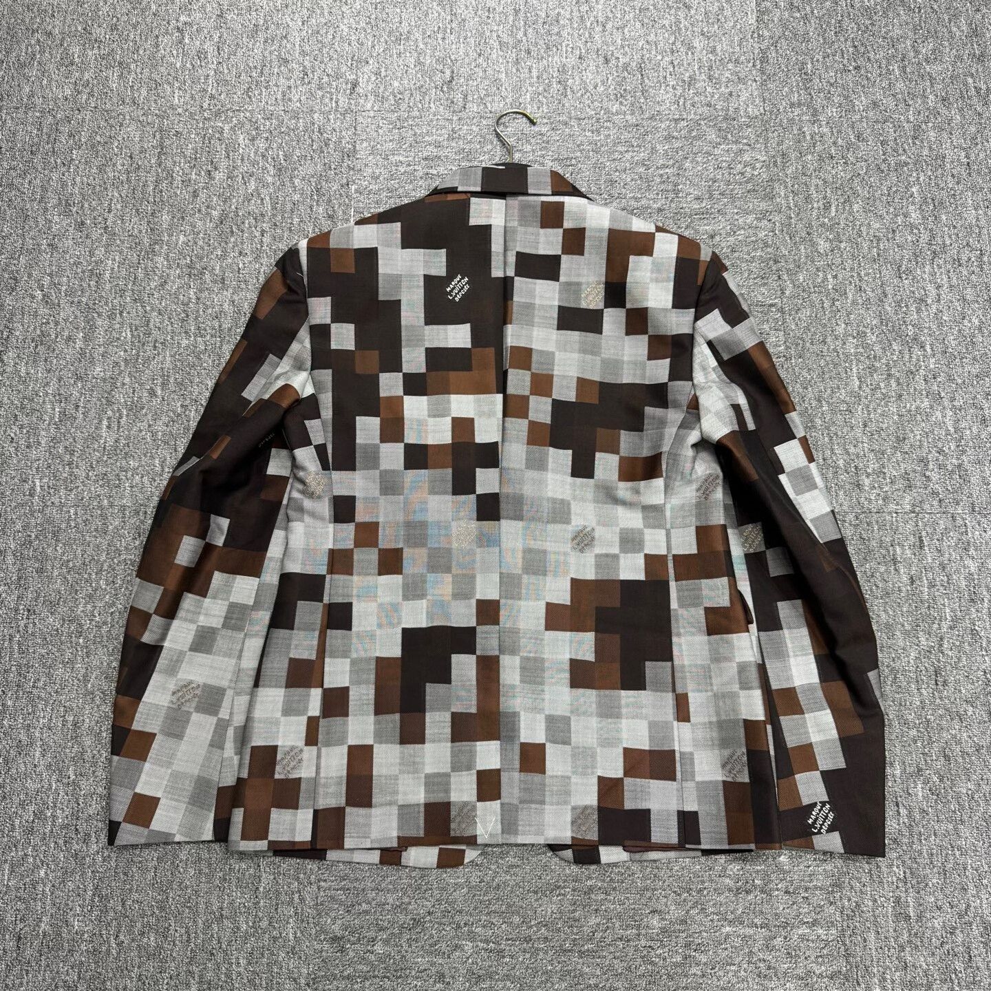 Louis Vuitton louis vuitton mosaic wool suit jacket Size US L / EU 52-54 / 3 - 2 Thumbnail