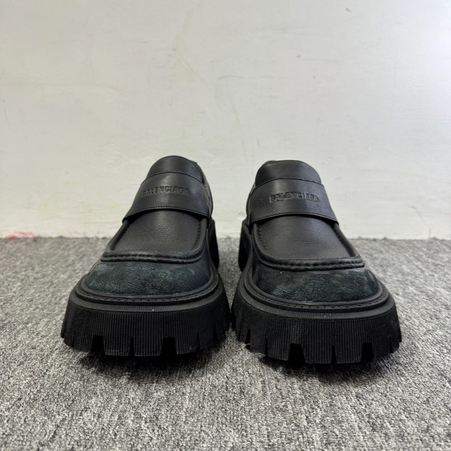 Balenciaga Balenciaga Worn Look Loafers Size 44 Size US 10.5 / EU 43-44 - 2 Thumbnail