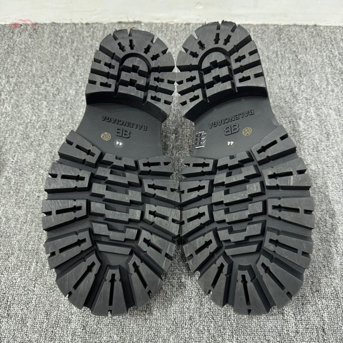 Balenciaga Balenciaga Worn Look Loafers Size 44 Size US 10.5 / EU 43-44 - 4 Thumbnail