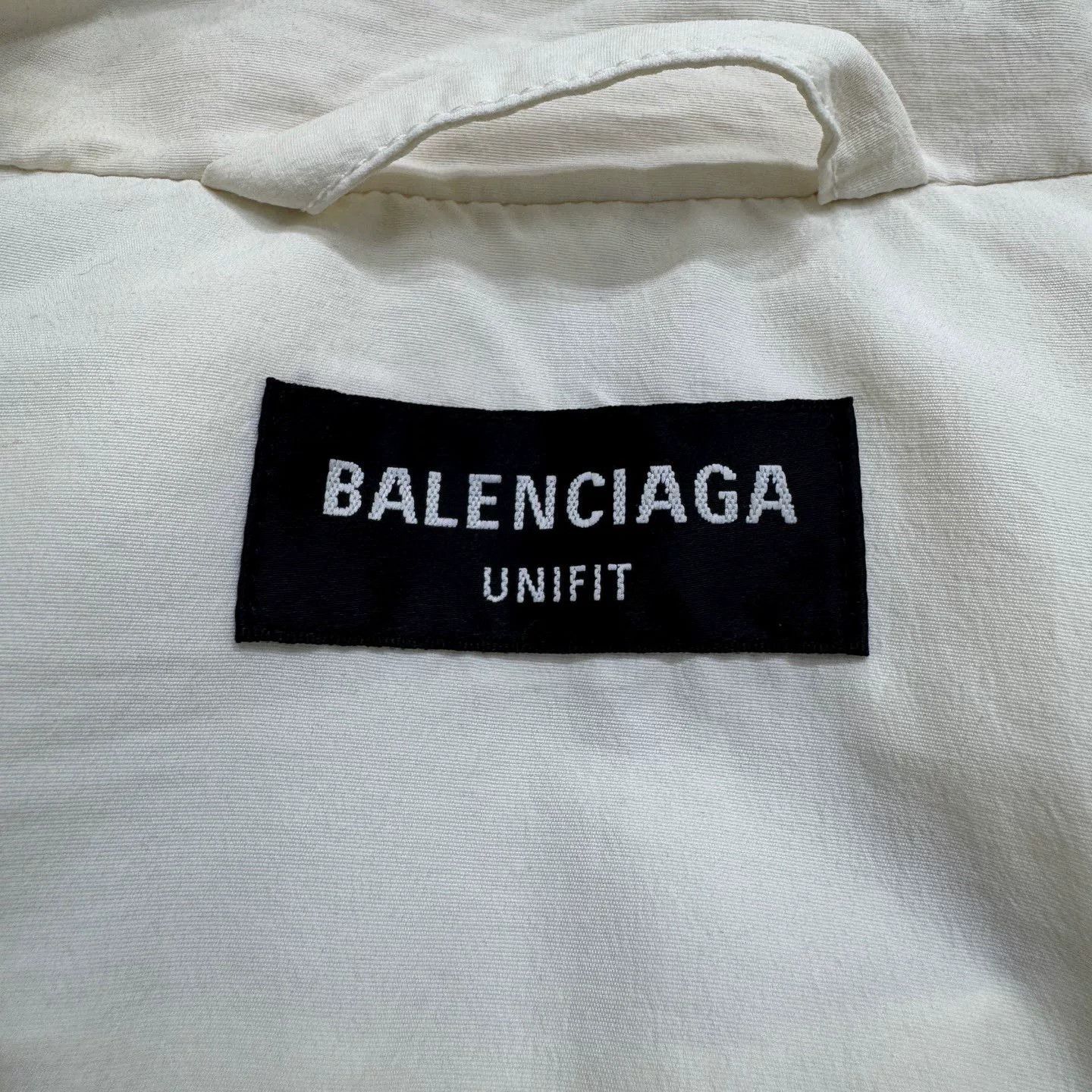 Balenciaga Balenciaga Embroidered Shoulder Jacket Size 1 Size US M / EU 48-50 / 2 - 4 Thumbnail