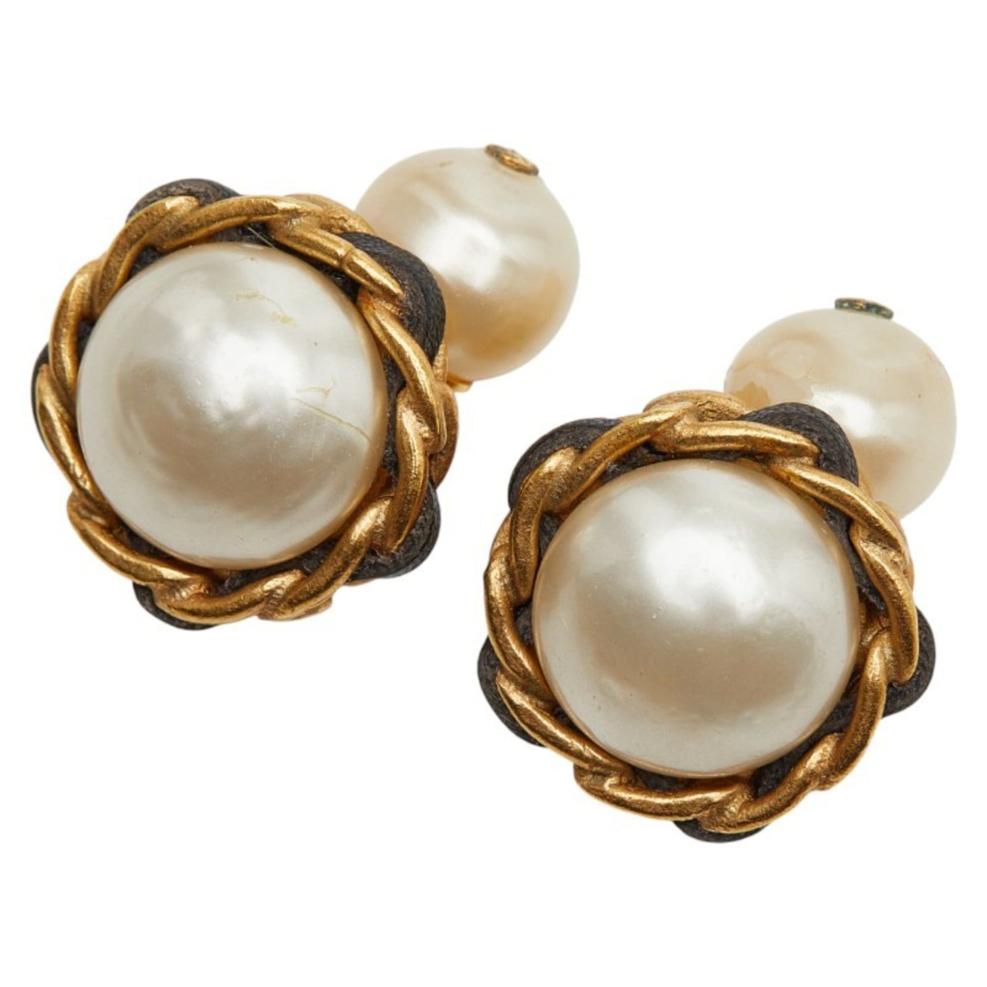 Chanel CHANEL Vintage Cufflinks in Gold and Black Faux Pearl Plated Leather for Women Size ONE SIZE - 2 Thumbnail
