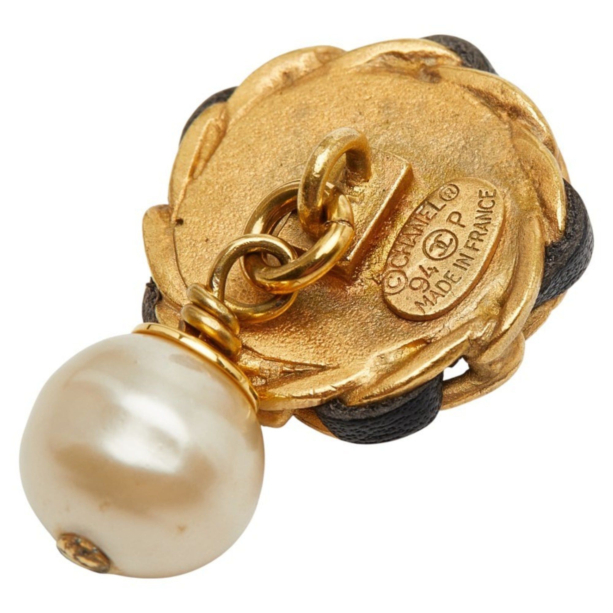 Chanel CHANEL Vintage Cufflinks in Gold and Black Faux Pearl Plated Leather for Women Size ONE SIZE - 4 Thumbnail