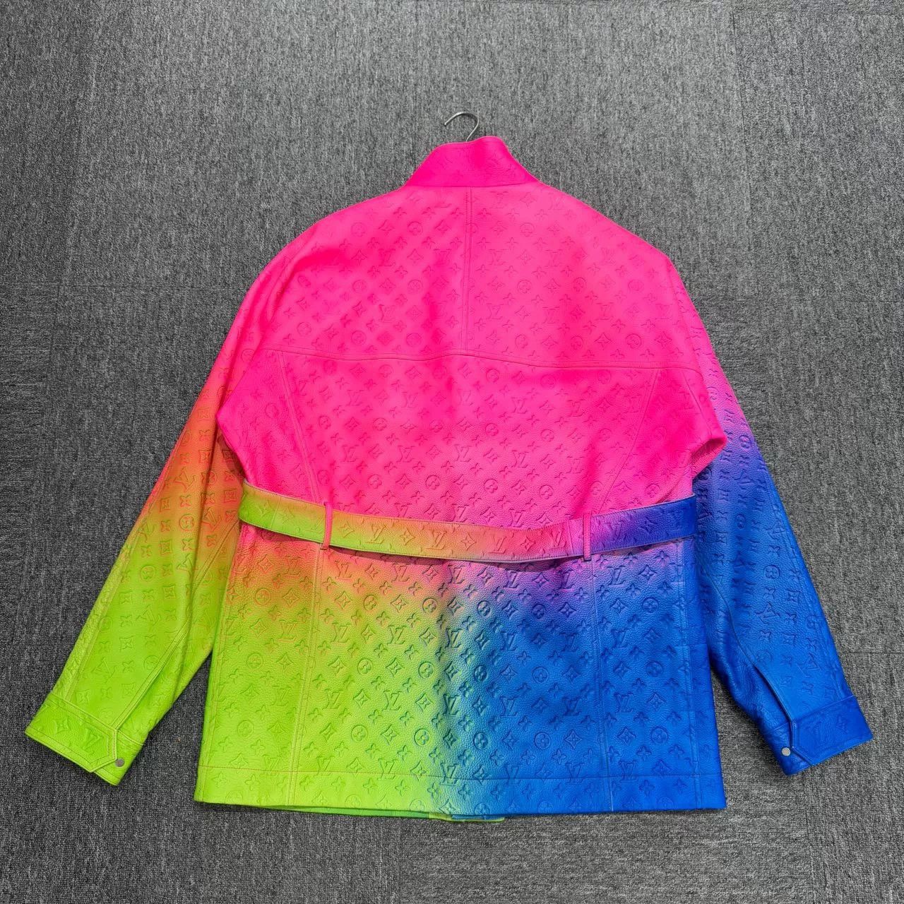Louis Vuitton louis vuitton vibrant gradient leather jacket Size US XXL / EU 58 / 5 - 2 Thumbnail