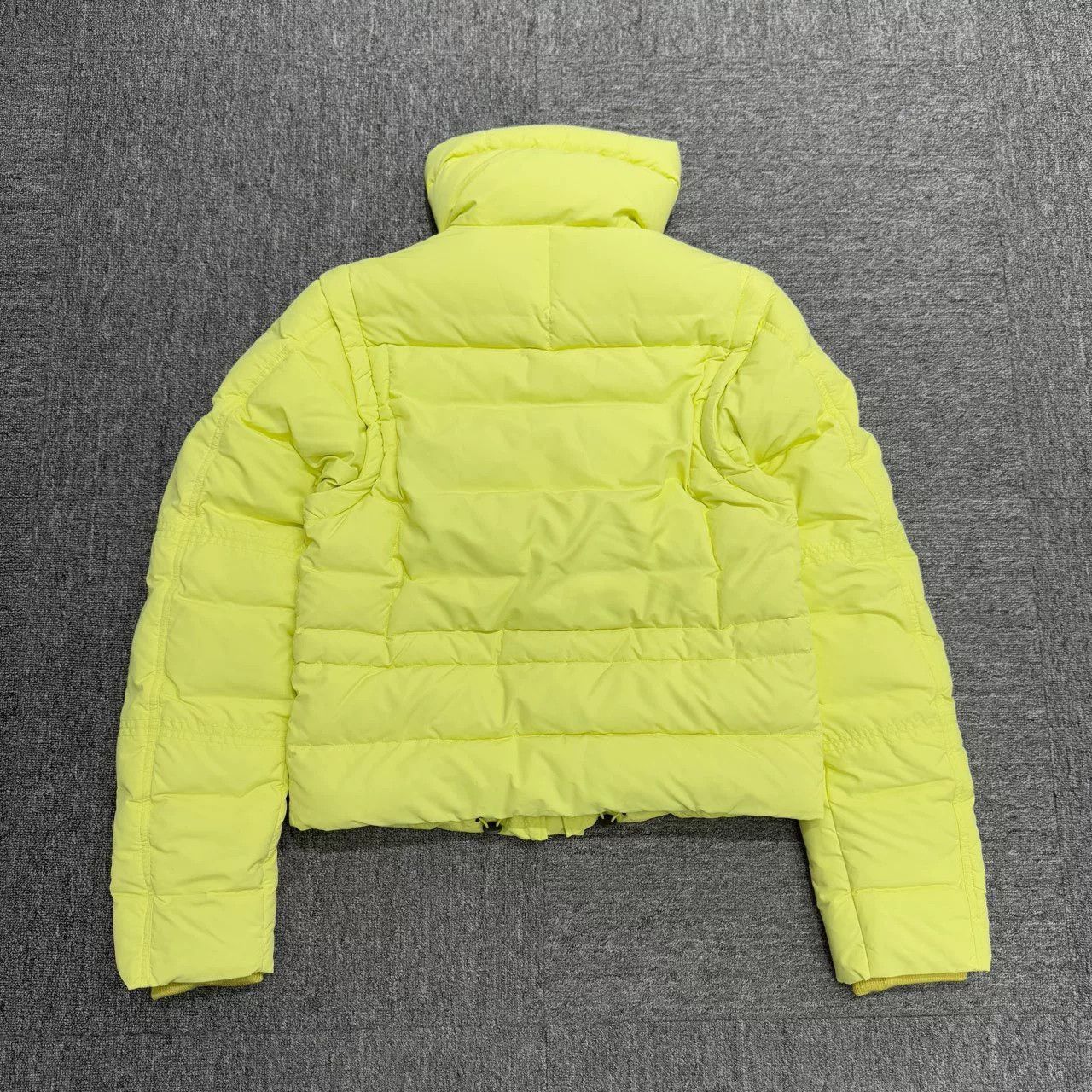 Louis Vuitton louis vuitton yellow down jacket Size US L / EU 52-54 / 3 - 2 Thumbnail
