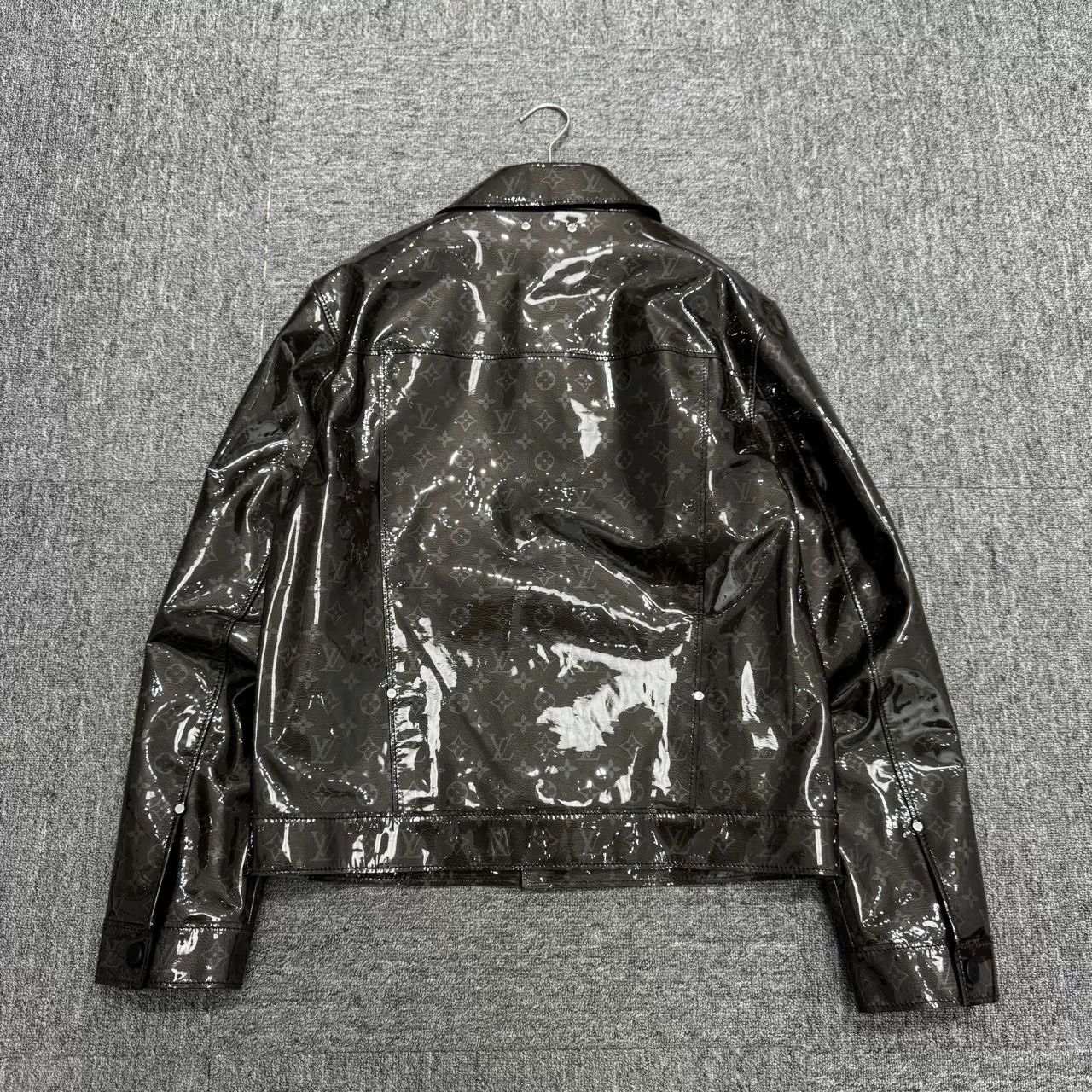 Louis Vuitton louis vuitton glossy jelly jacket size 52 Size US L / EU 52-54 / 3 - 2 Thumbnail
