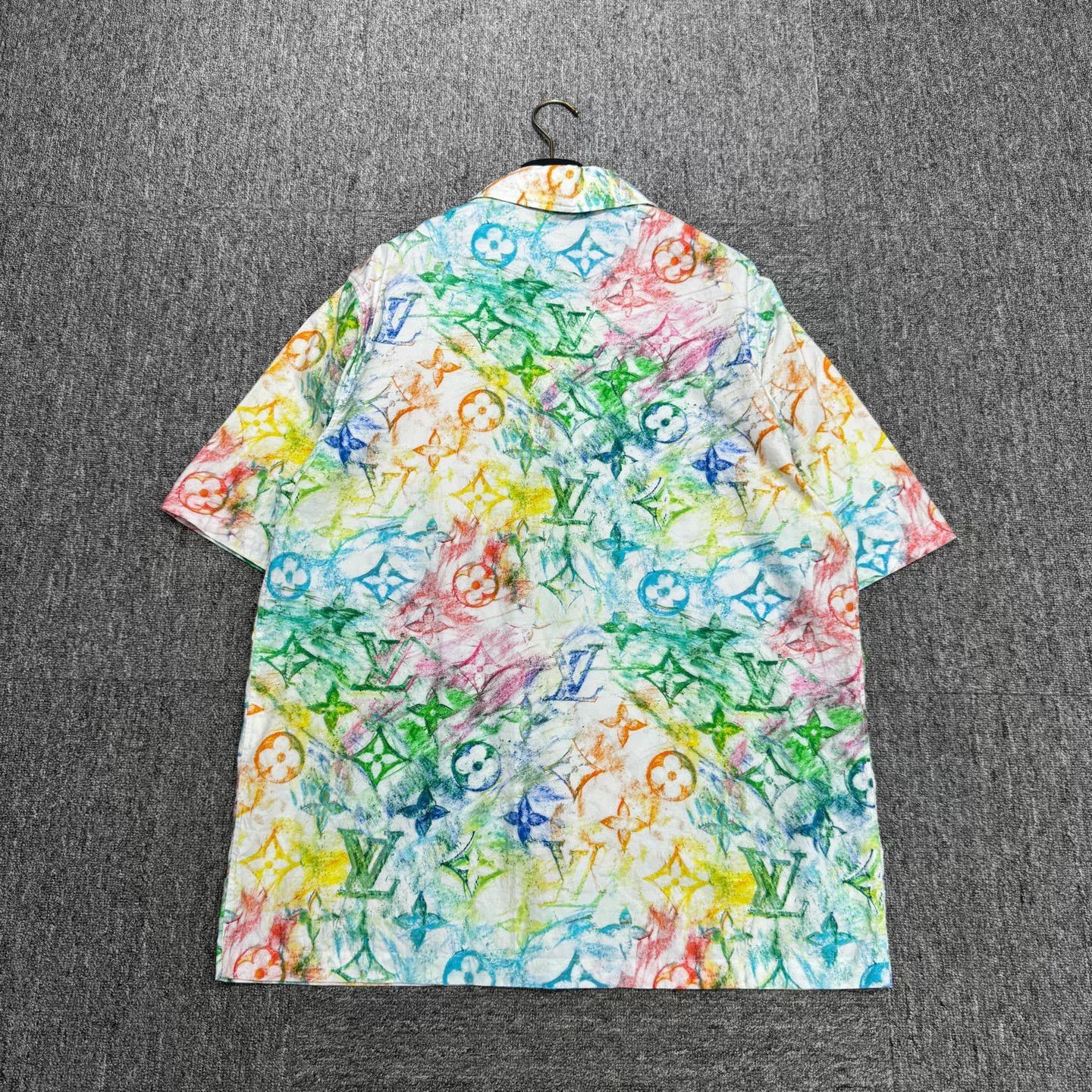 Louis Vuitton louis vuitton crayon logo short sleeve shirt Size US L / EU 52-54 / 3 - 2 Thumbnail