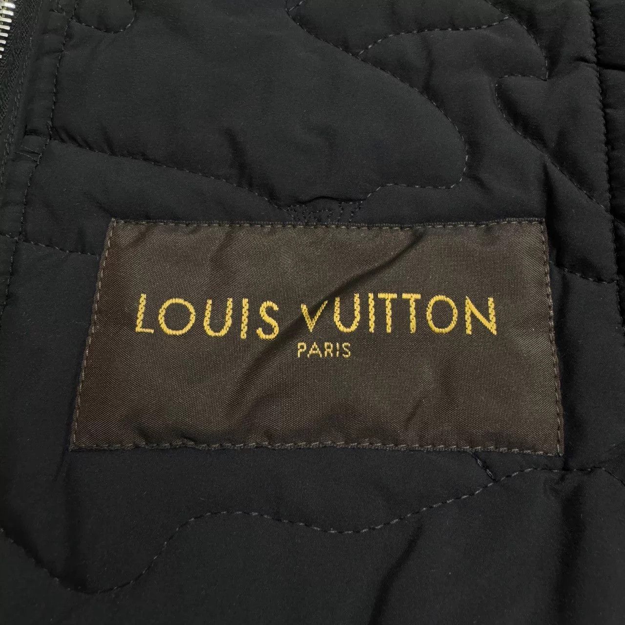 Louis Vuitton louis vuitton patterned down vest size 50 Size US L / EU 52-54 / 3 - 3 Thumbnail
