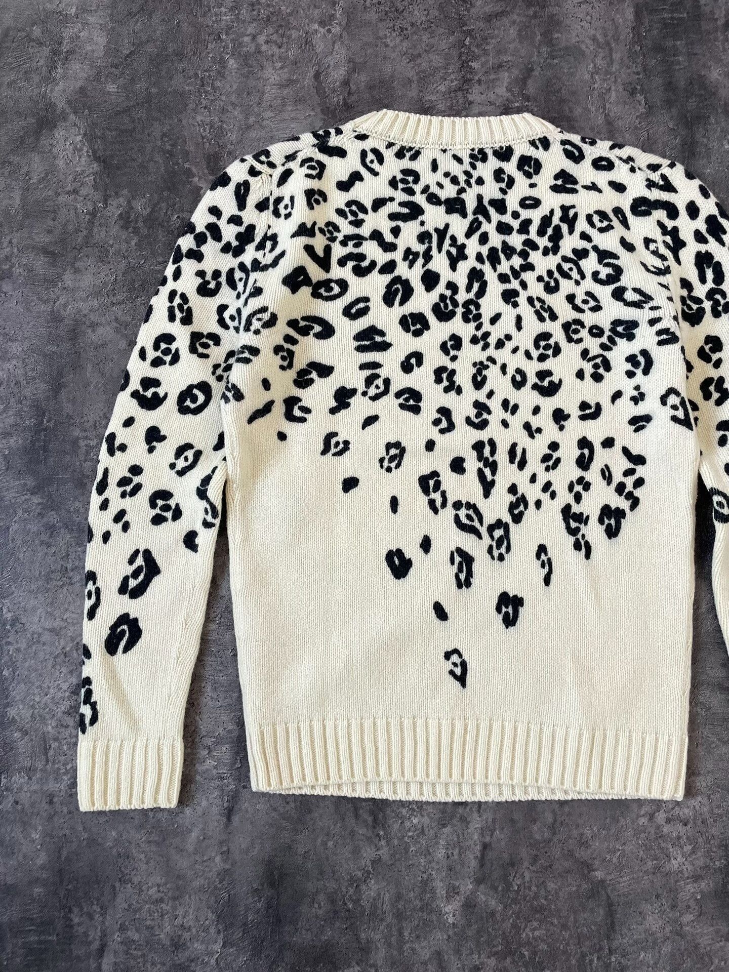 Saint Laurent Paris saint laurent leopard print cream sweater Size S / US 4 / IT 40 - 6 Thumbnail