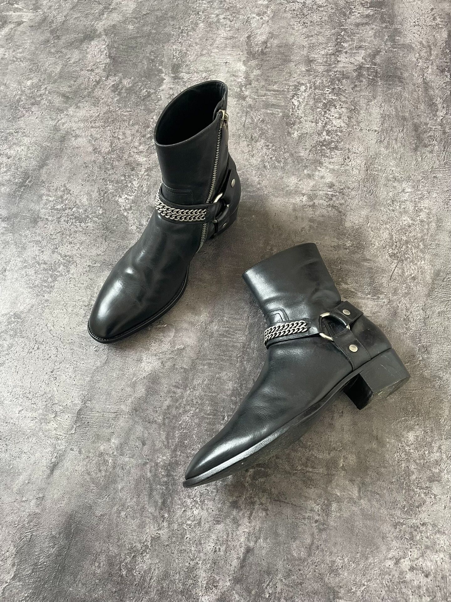 Saint Laurent Paris saint laurent chain detail chelsea boots Size US 6.5 / EU 39-40 - 2 Thumbnail