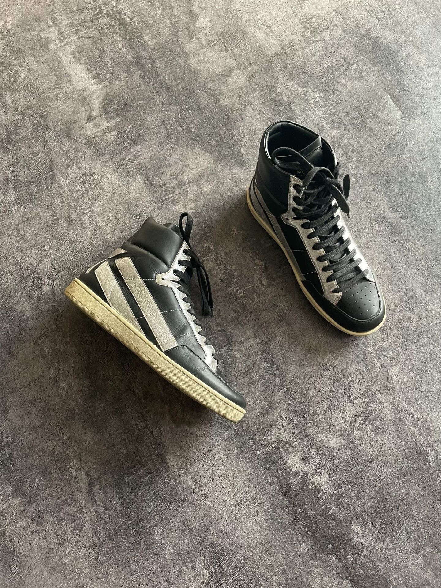 Saint Laurent Paris saint laurent black and silver high-top sneakers Size US 8 / EU 41 - 2 Thumbnail