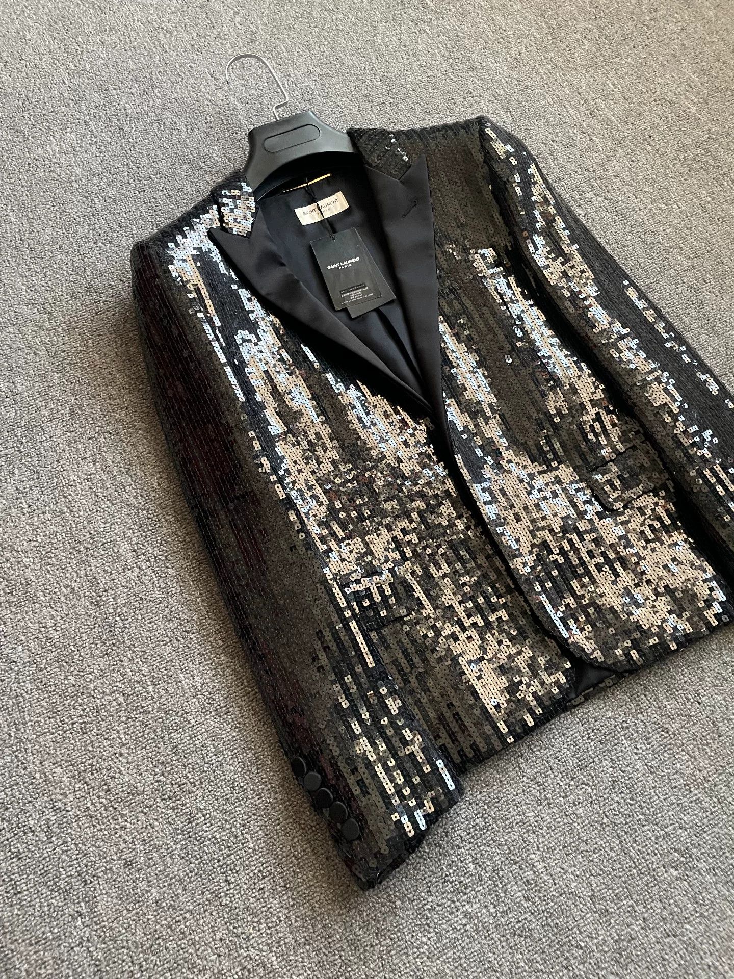 Saint Laurent Paris saint laurent black sequined blazer Size US M / EU 48-50 / 2 - 3 Thumbnail