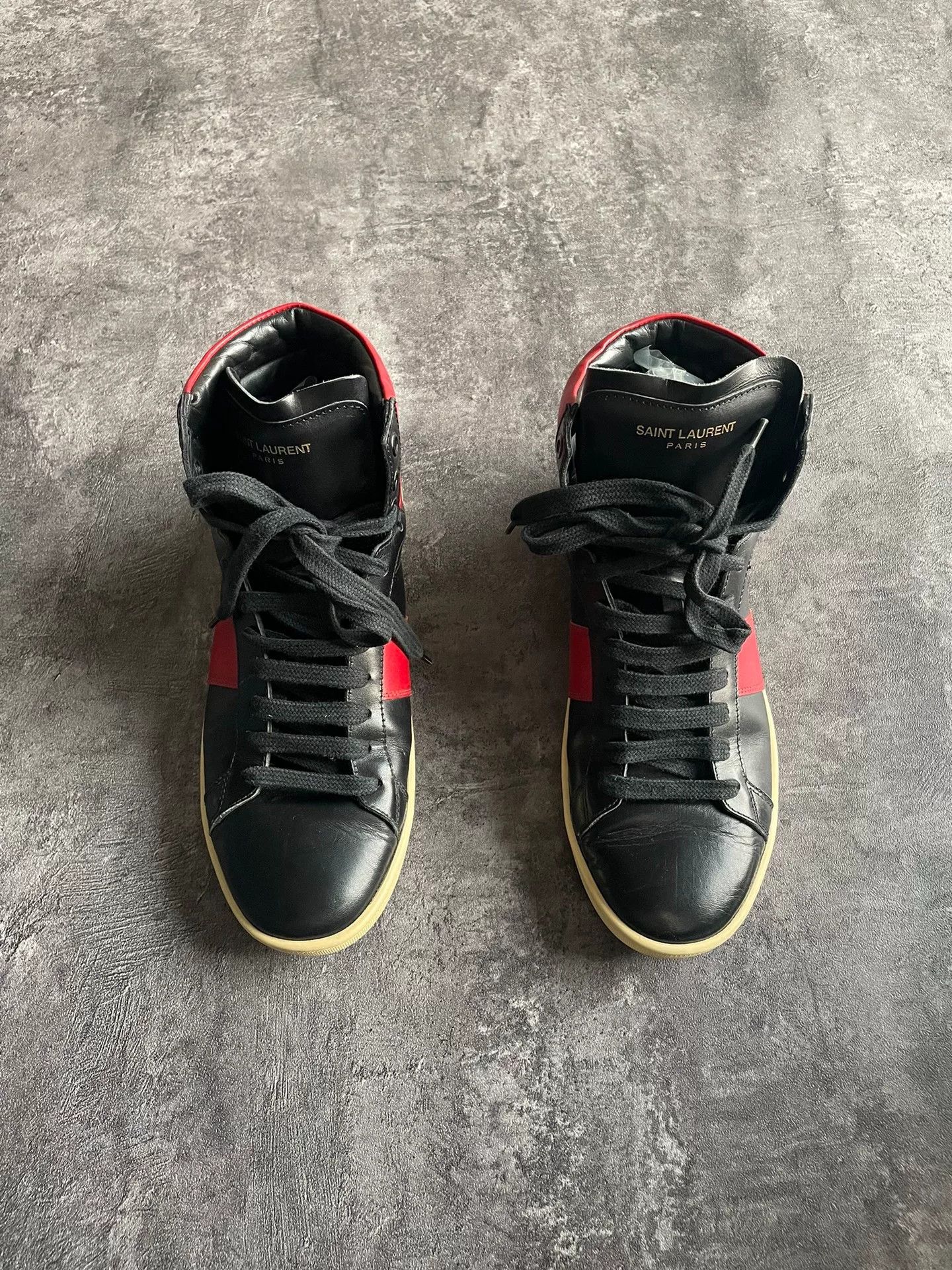 Saint Laurent Paris Saint Laurent Black and Red High-Top Sneakers Size US 8.5 / EU 41-42 - 2 Thumbnail