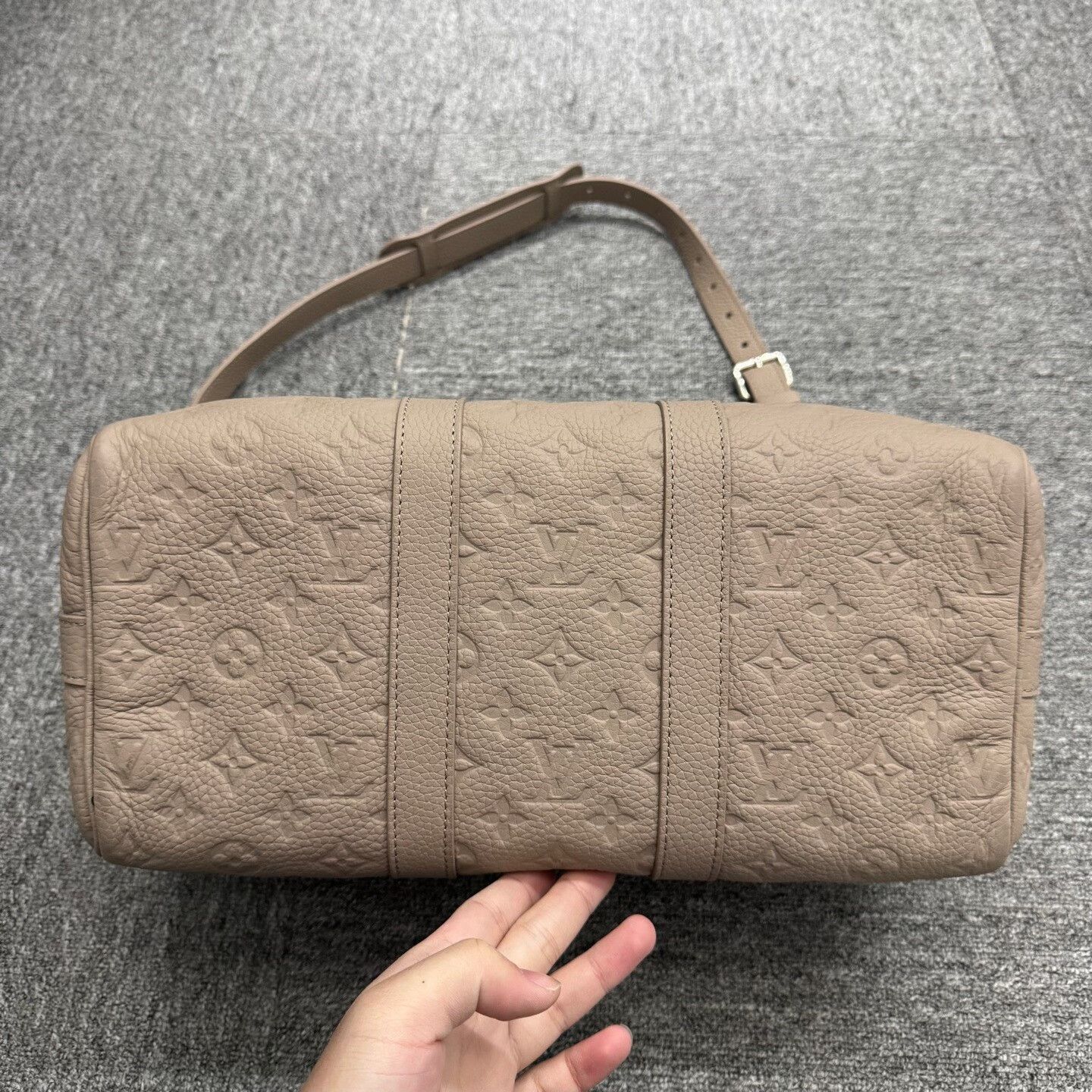 Louis Vuitton louis vuitton lv keepall 35 travel bag Size ONE SIZE - 3 Thumbnail