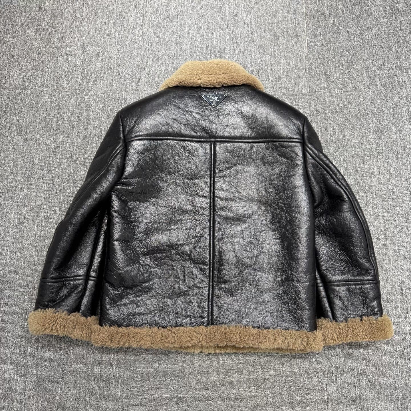 Prada prada shearling lined leather jacket Size US S / EU 44-46 / 1 - 2 Thumbnail