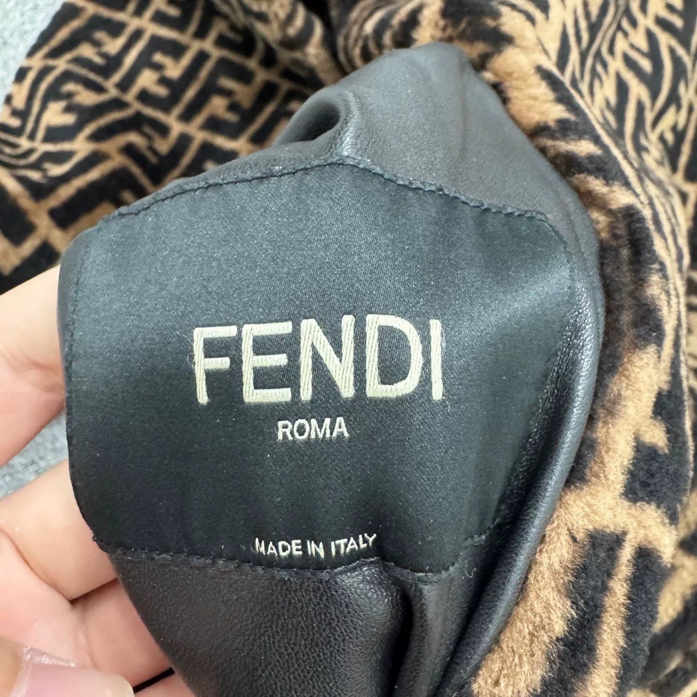 Fendi Fendi Double Sided Leather Jacket with Hood Size US L / EU 52-54 / 3 - 5 Thumbnail