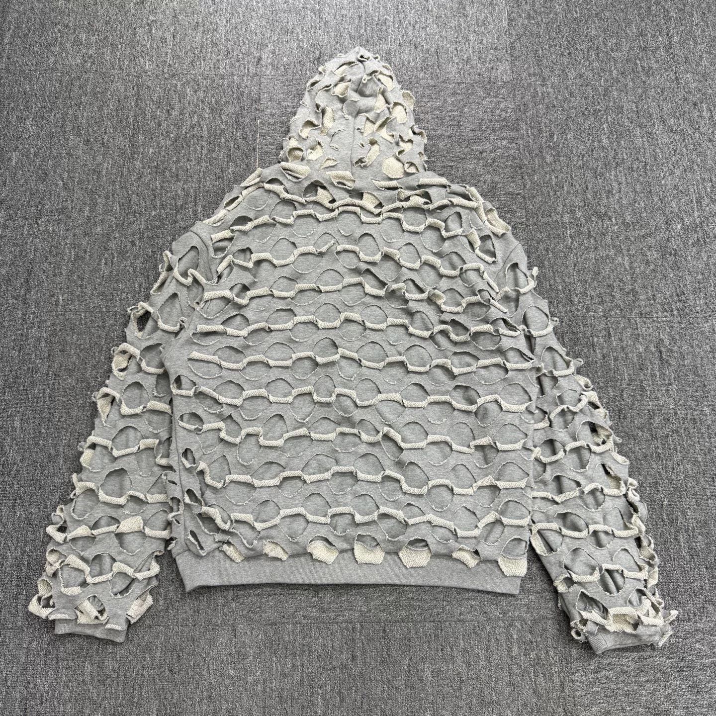 PROJECT G/R gray cut-out graphic hoodie Size US XL / EU 56 / 4 - 4 Thumbnail