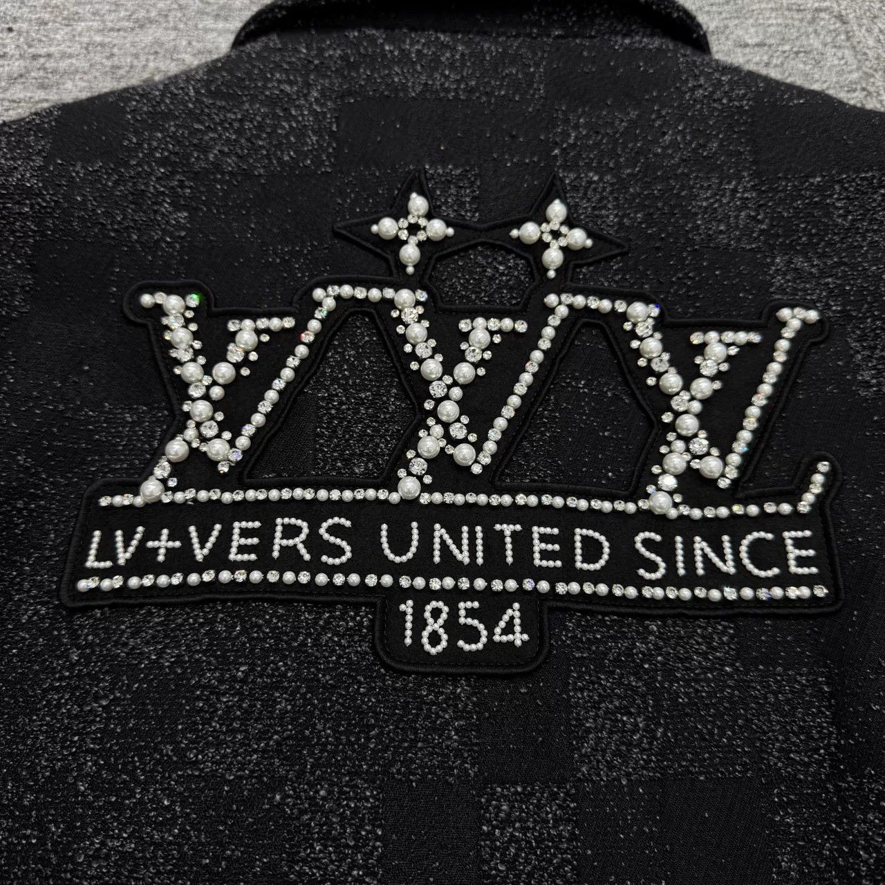Louis Vuitton louis vuitton ss25 pearl embroidered baseball jacket Size US L / EU 52-54 / 3 - 3 Thumbnail