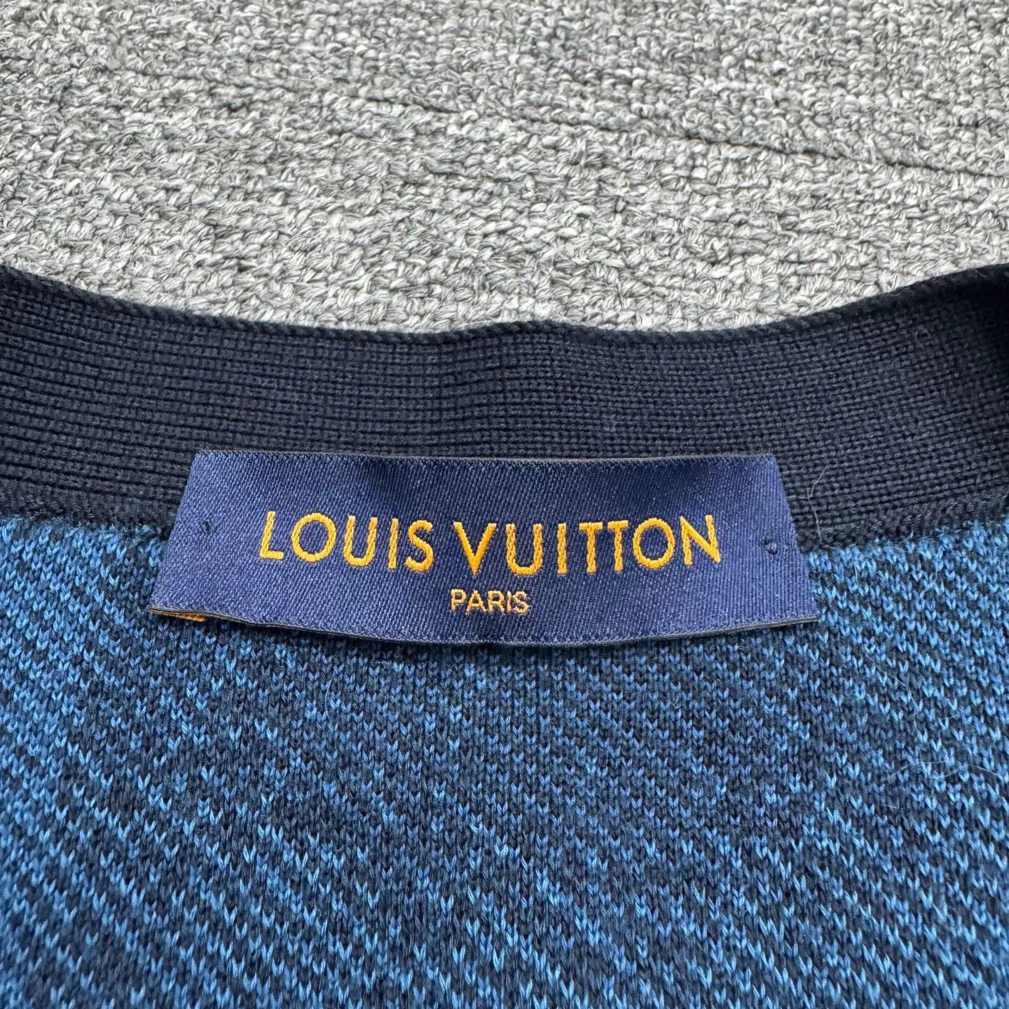 Louis Vuitton louis vuitton checkered knit cardigan Size US S / EU 44-46 / 1 - 3 Thumbnail