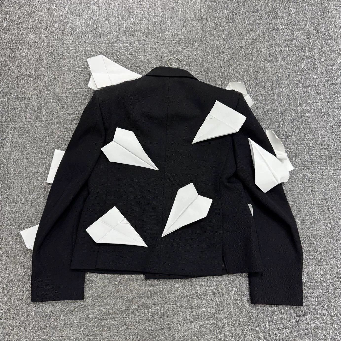 Louis Vuitton louis vuitton paper plane wool blazer Size US L / EU 52-54 / 3 - 2 Thumbnail