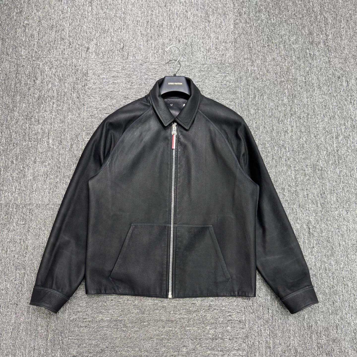 Louis Vuitton louis vuitton reversible lambskin jacket Size US L / EU 52-54 / 3 - 2 Thumbnail