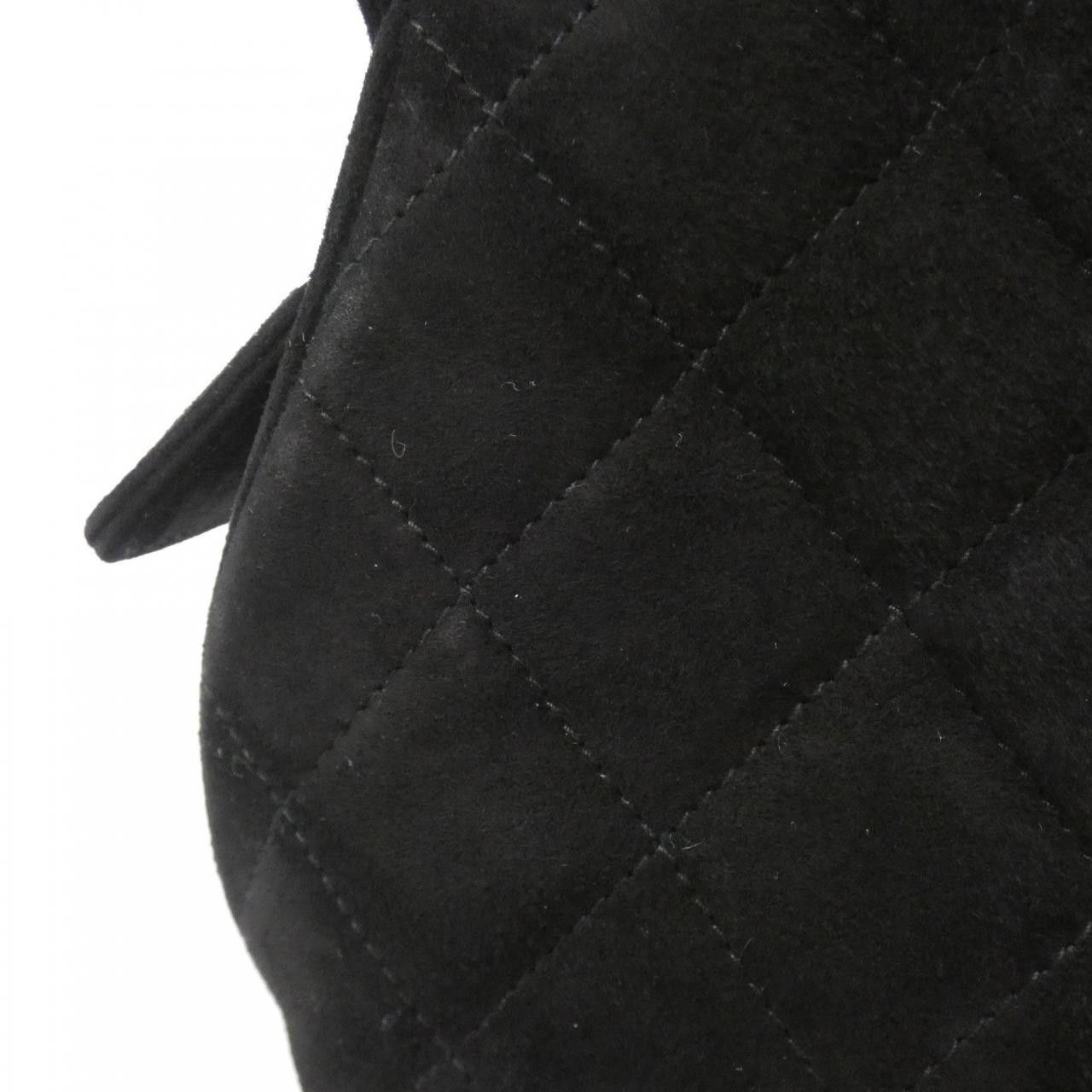 Chanel Chanel Chanel Suede Shoulder Bag Suede Crossbody Bag DUTY FREE for USA Size ONE SIZE - 5 Thumbnail