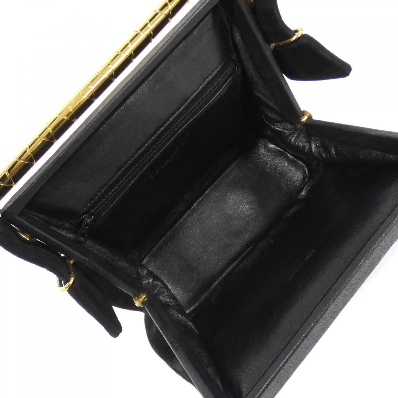 Chanel Chanel Chanel Suede Shoulder Bag Suede Crossbody Bag DUTY FREE for USA Size ONE SIZE - 10 Thumbnail