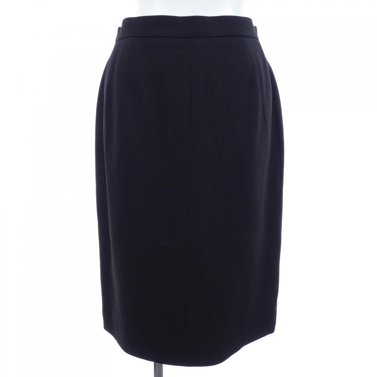 Chanel Chanel Chanel P11169V06456 98P Suit Others Suits P11169V06456 98P DUTY FREE for USA Size ONE SIZE - 8 Thumbnail