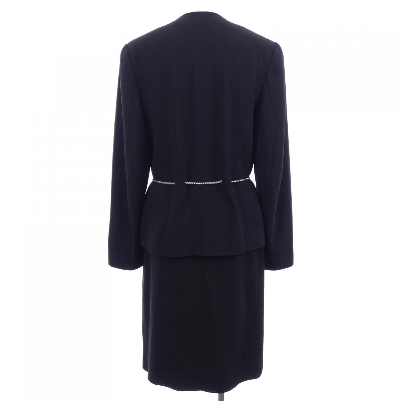 Chanel Chanel Chanel P11169V06456 98P Suit Others Suits P11169V06456 98P DUTY FREE for USA Size ONE SIZE - 2 Thumbnail