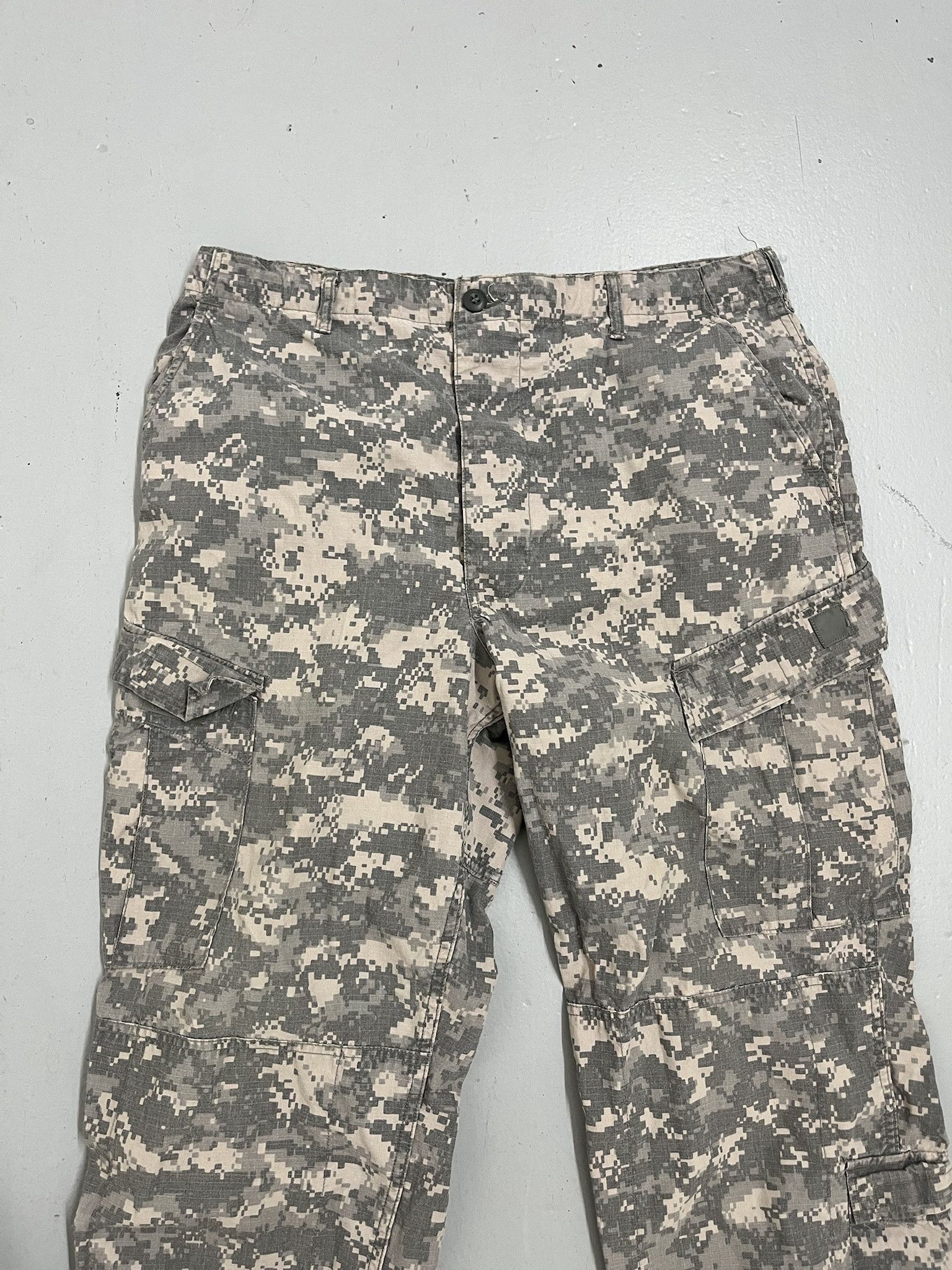 Vintage Vintage Military Digi Camo Cargo Double Knee Army Pants Size 37x33 Size US 37 - 2 Thumbnail