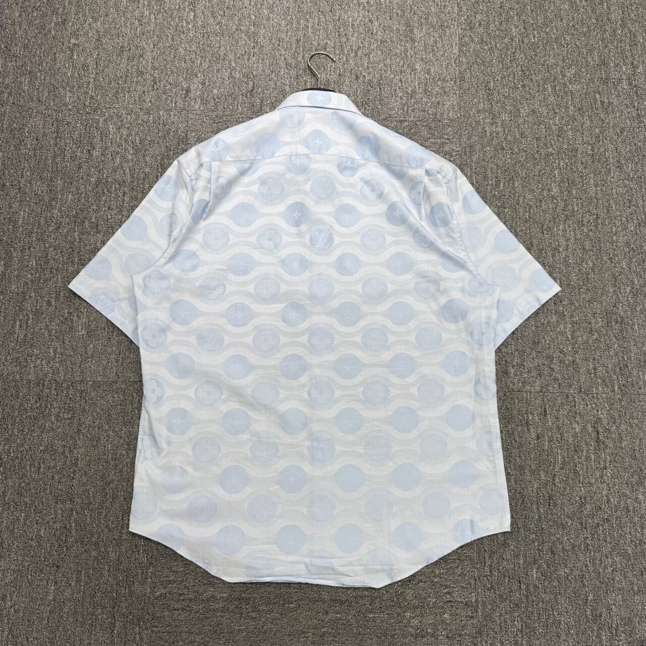 Louis Vuitton louis vuitton monogram print button-up shirt Size US L / EU 52-54 / 3 - 2 Thumbnail