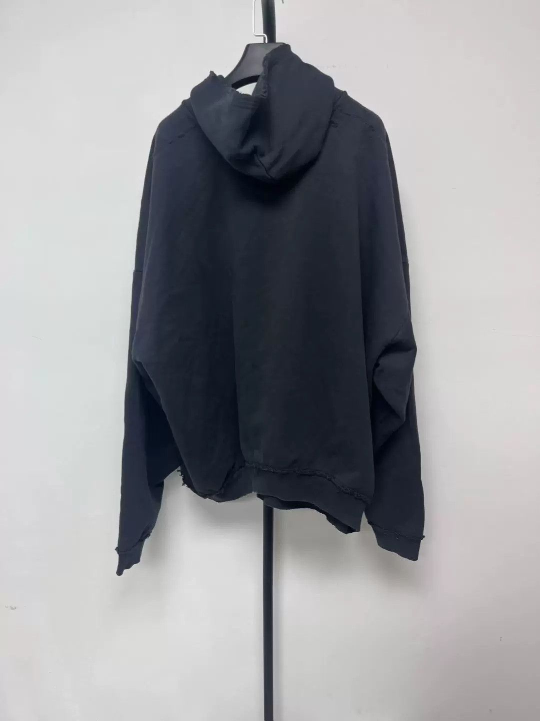Balenciaga Balenciaga Black Zip Hoodie with Pink Logo Size US S / EU 44-46 / 1 - 4 Thumbnail